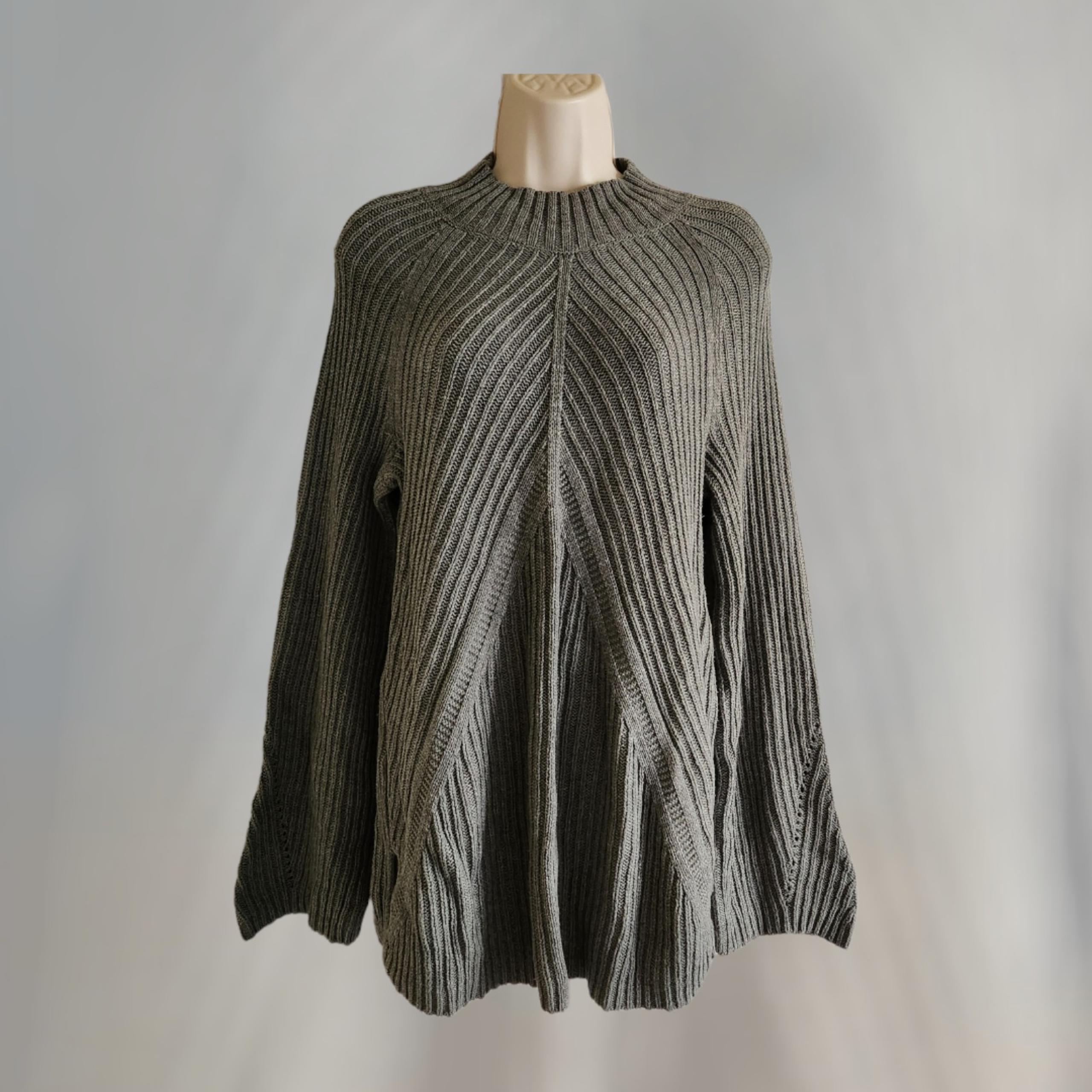 Olive & Oak Long Sleeve Mock Neck Gray Sweater Medium