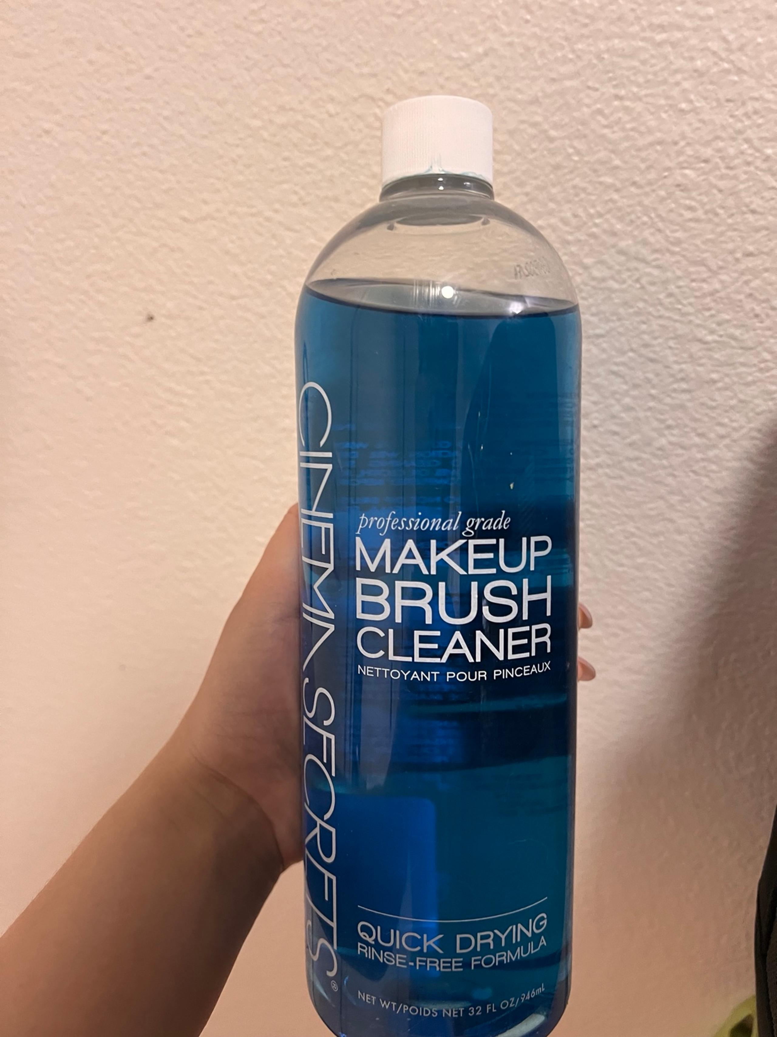 Cinema Secrets makeup brush cleaner 32 oz