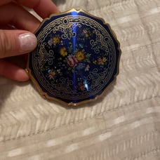 Vintage stratton of England compact