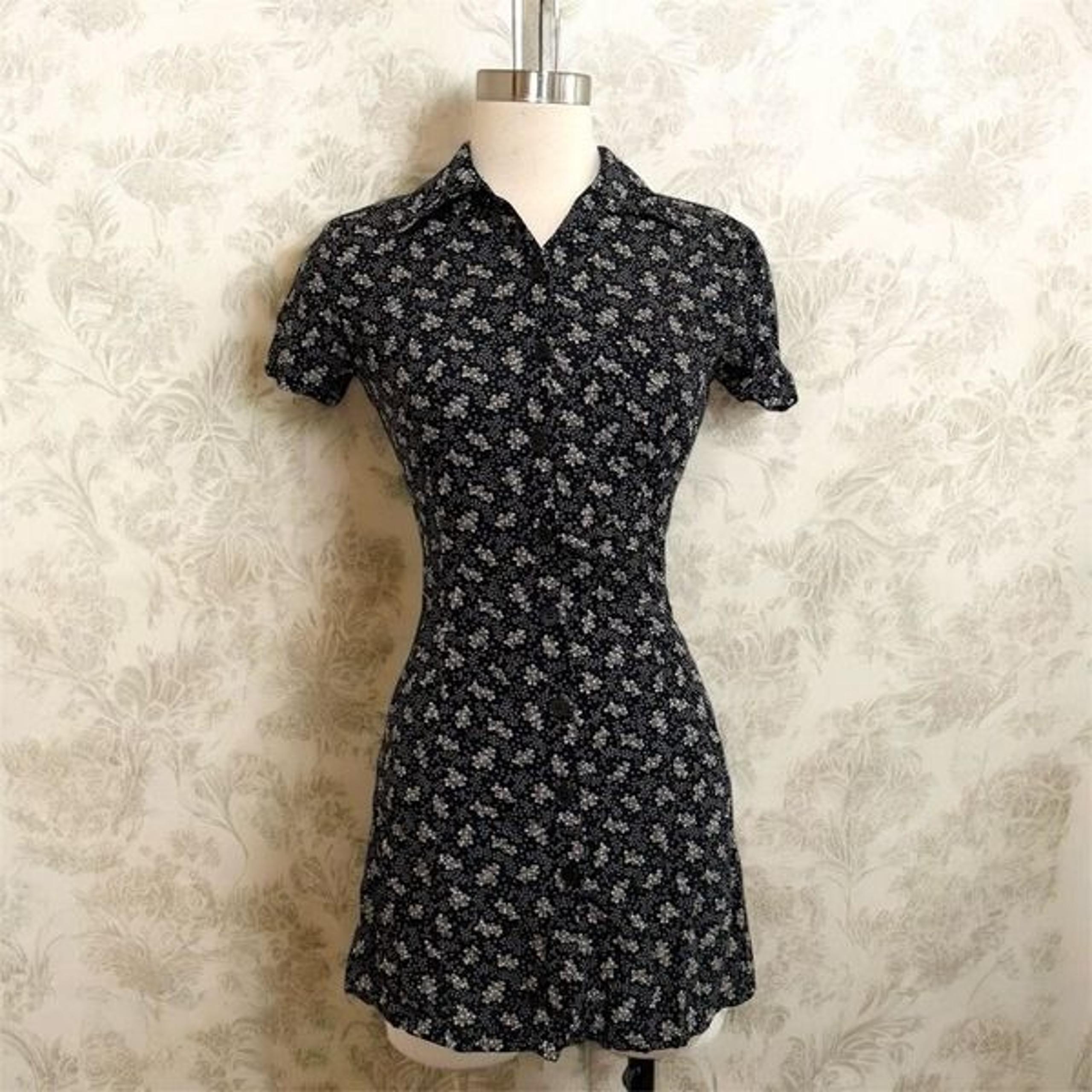 Vintage 1990s Gap Black Floral Mini Dress XS Button Down Shirt