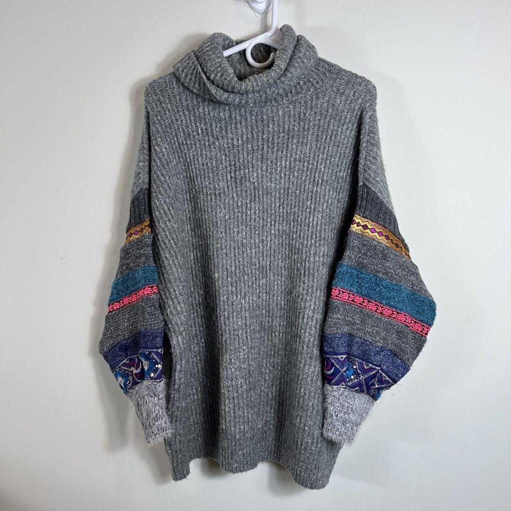 Desigual Cowl Neck Gray Embroidered Soft Tunic Sweater Women's Size Medium