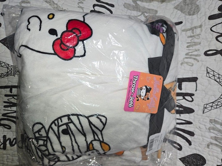 #125 Hello Kitty Cover