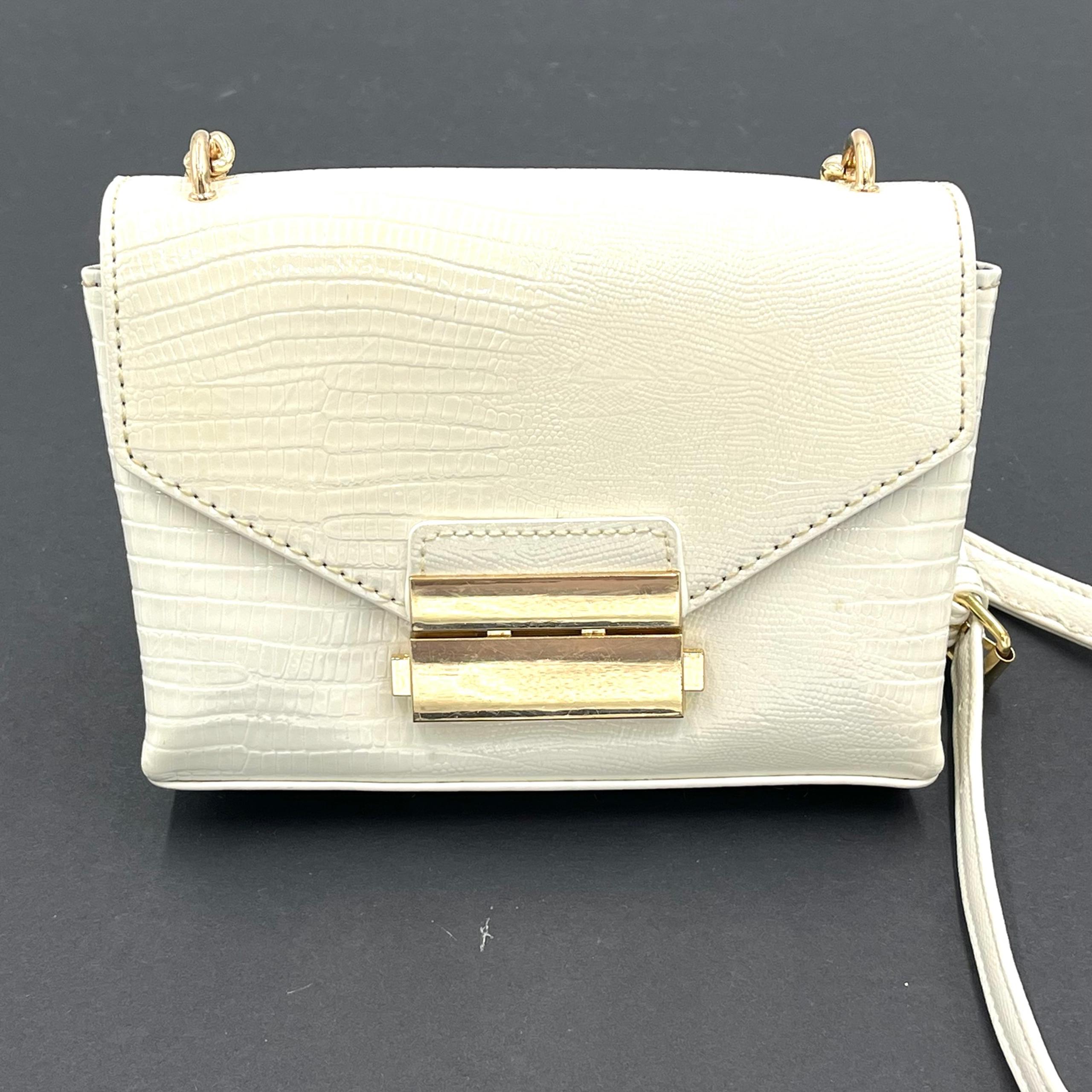 Forever 21 Ivory Faux Crocodile Skin Flip Top Evening Clutch Shoulder Bag