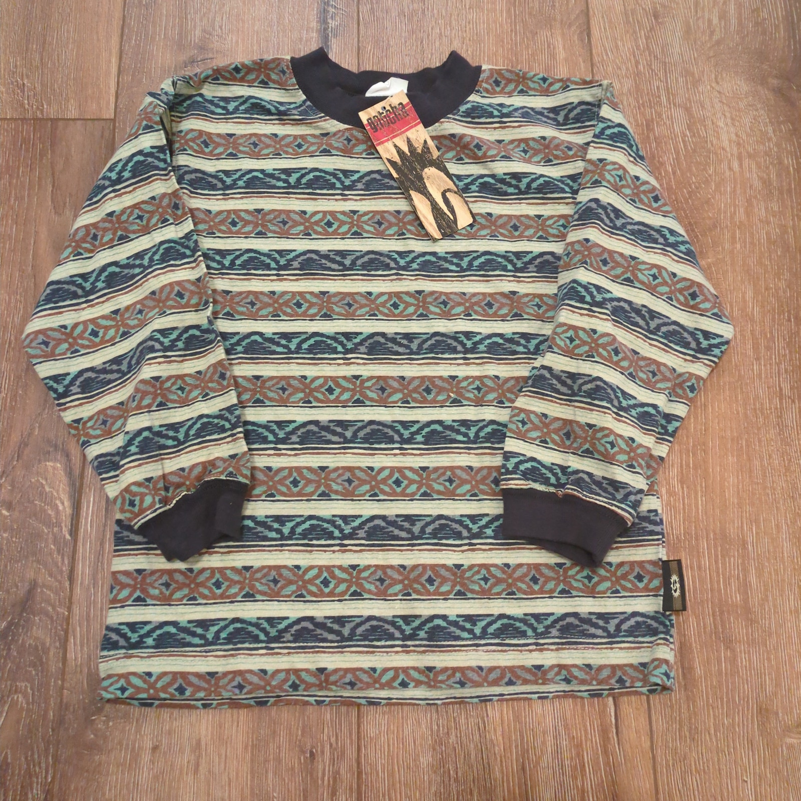 VTG Gotcha Boy's Size Large Shirt Surf Skate Aztec Stripe Pattern Made in USA