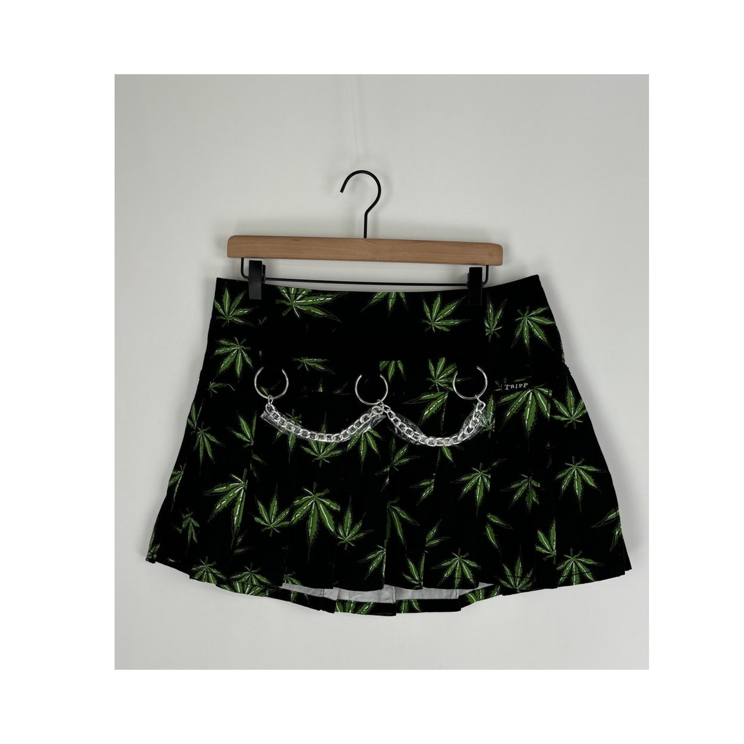 Tripp NYC Grass Mary Chain Pleated Mini Skirt Womens Size XL Black Weed Grass