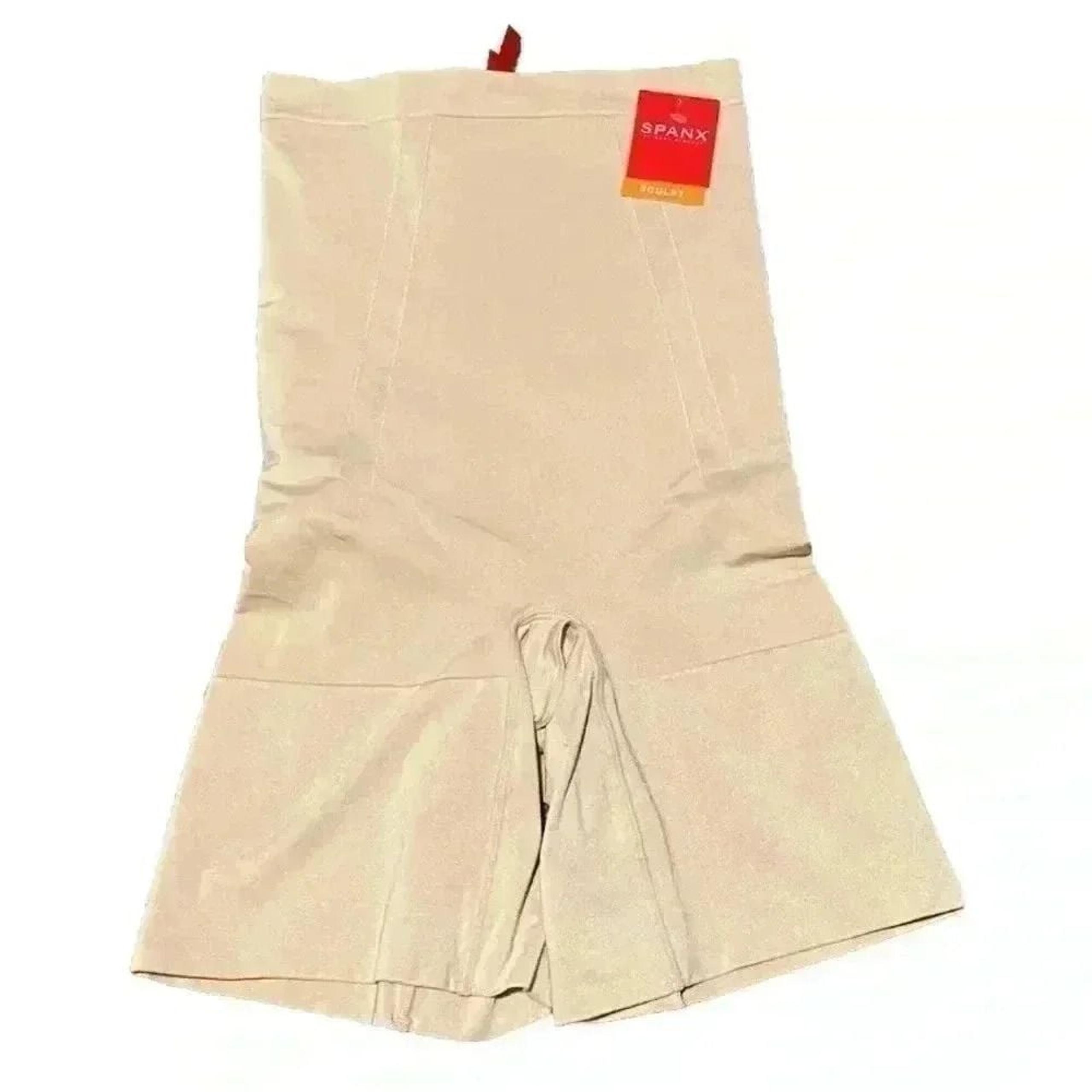 NEW! SPANX high waisted mid thigh shorts M soft nude