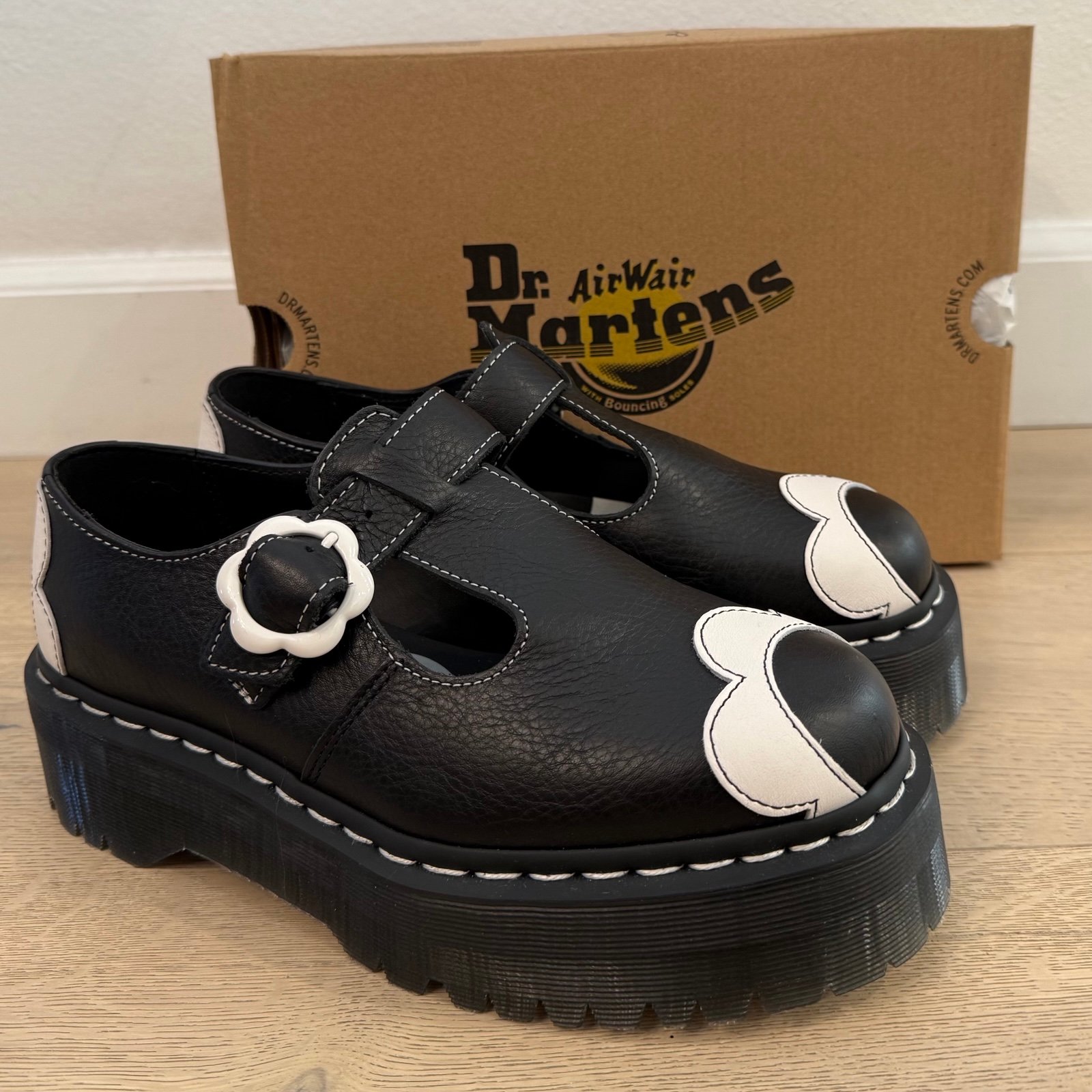 DR. MARTENS Black Bethan Leather Platform Loafers, sz US 8