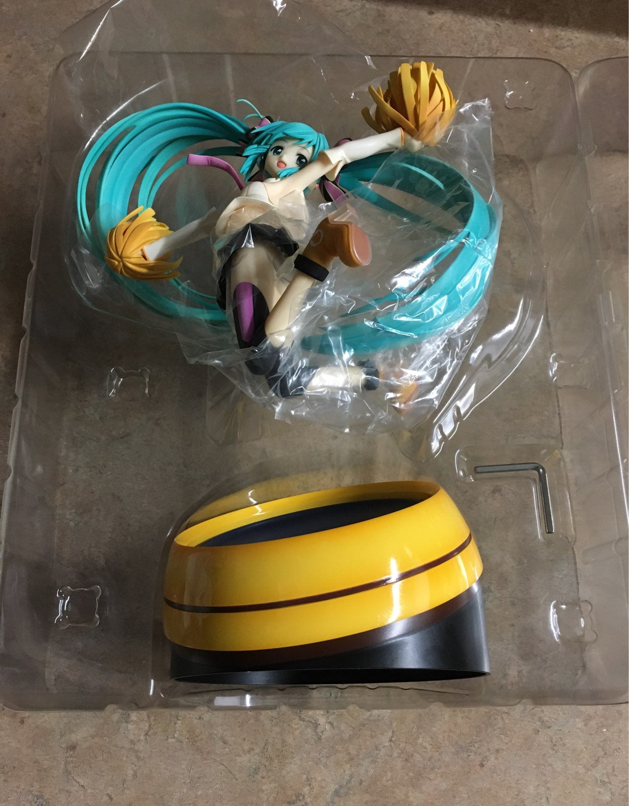 Miku Hatsune cheerful ver. 1/8 figure