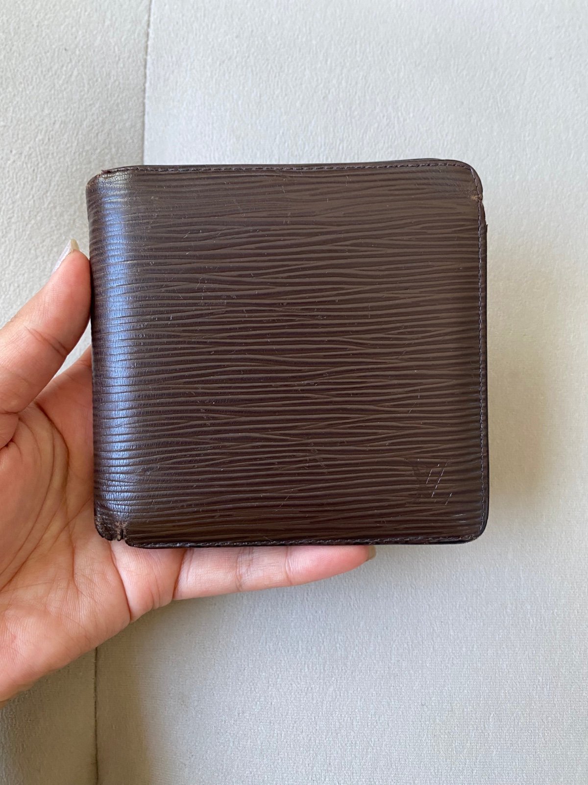 Louis Vuitton epi wallet dark brown men