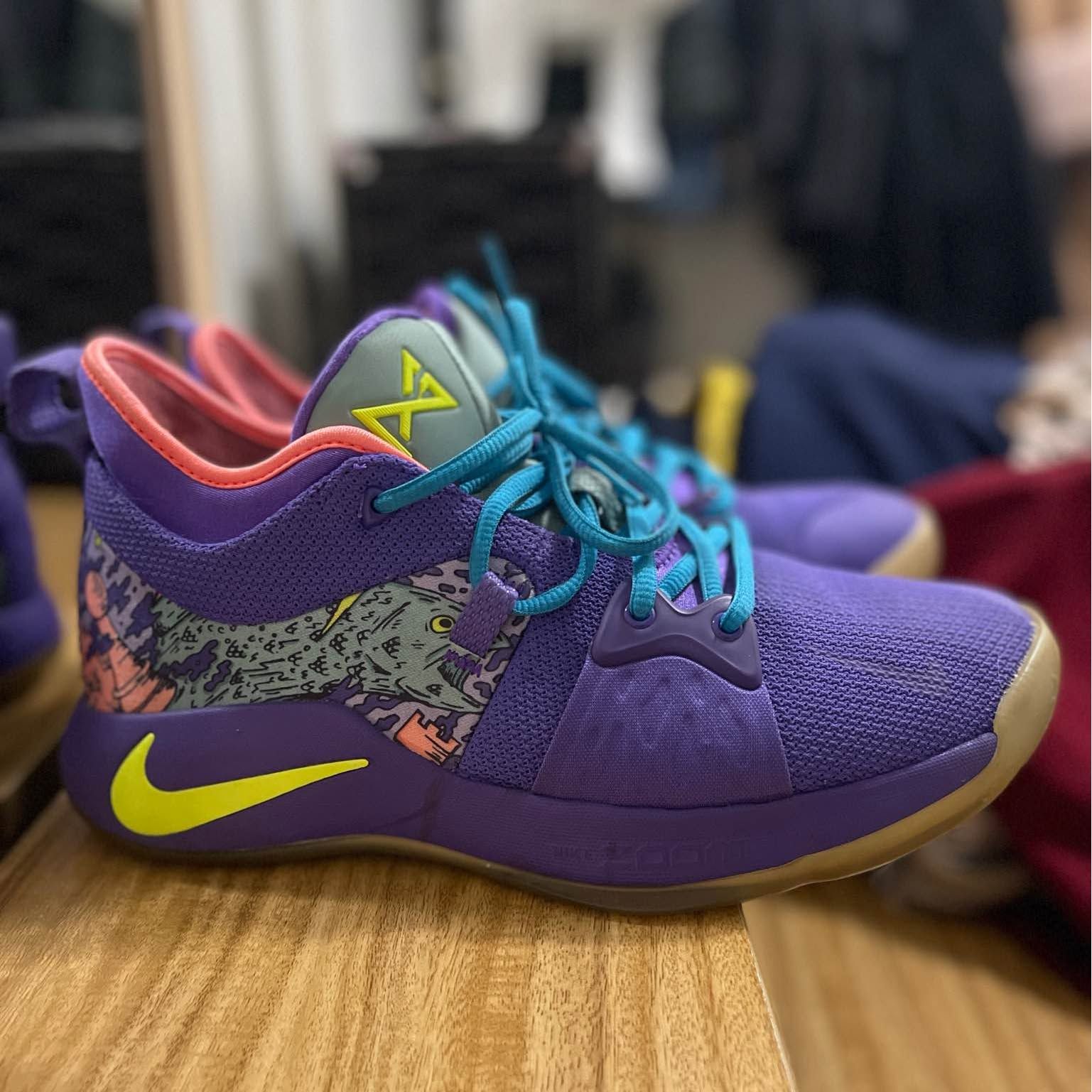 LIMITED EDITION Nike PG 2 Mamba Mentality Kobe Purple Multicolor. Size 8.