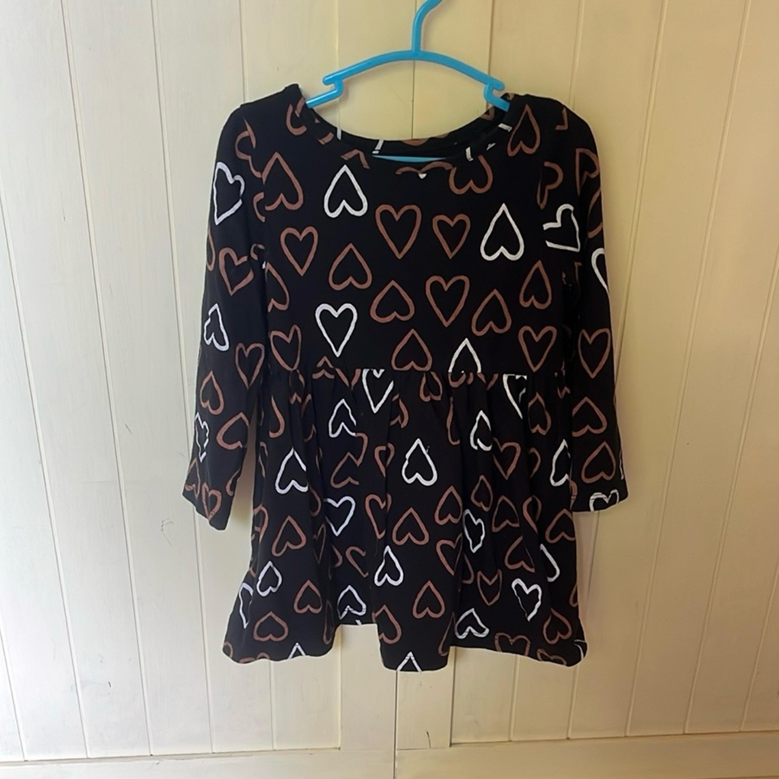 Cat & Jack Black Dress with White and Tan Hearts