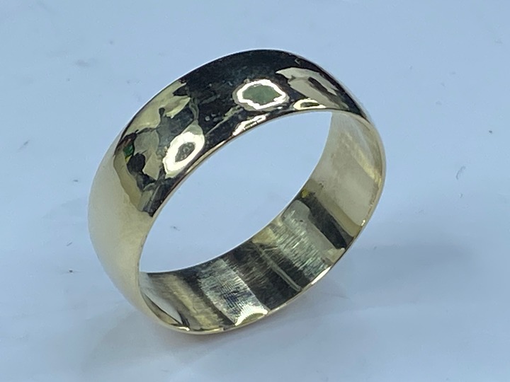 14K yellow gold 7.3mm Half circle high polish wide wedding band s8 4.5 JR7601