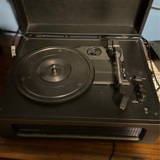 Crosley voyager record player
