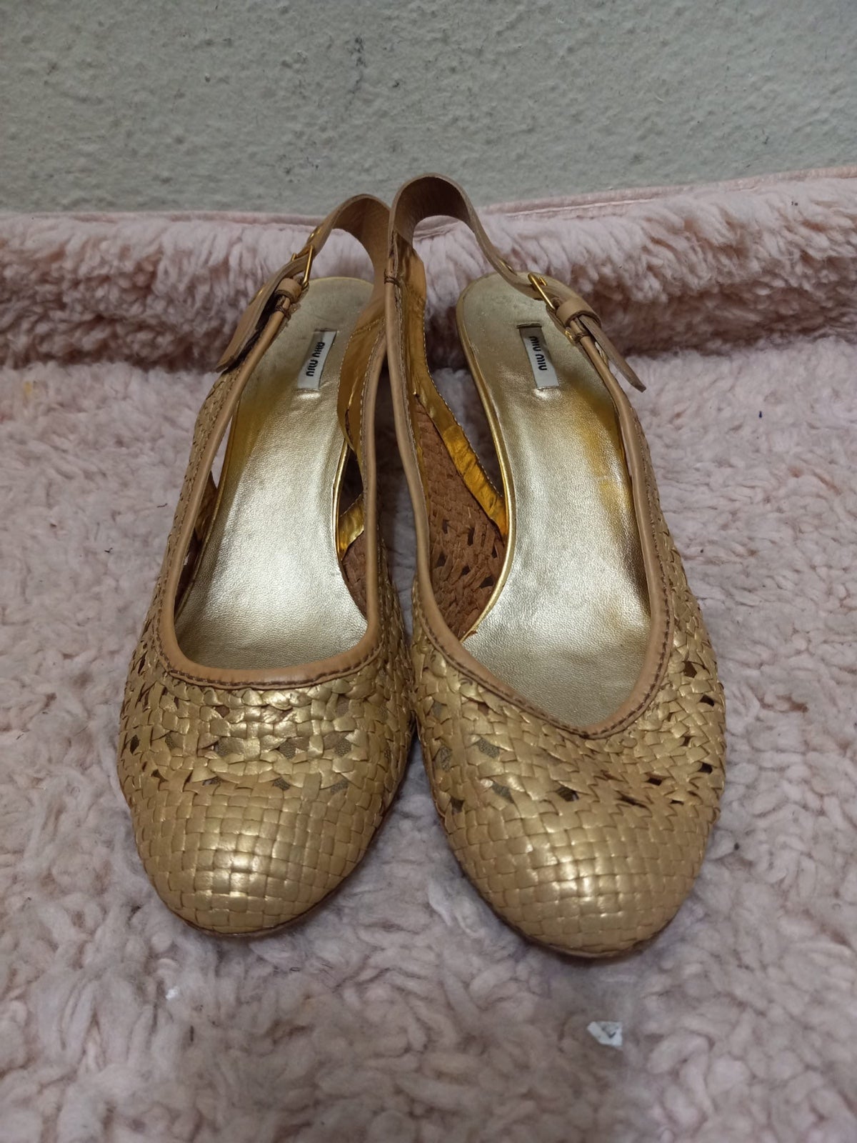 miu miu Shoe Gold Woven Leather Sling Back Buckle Leather Trim Size 39 / US:8.5