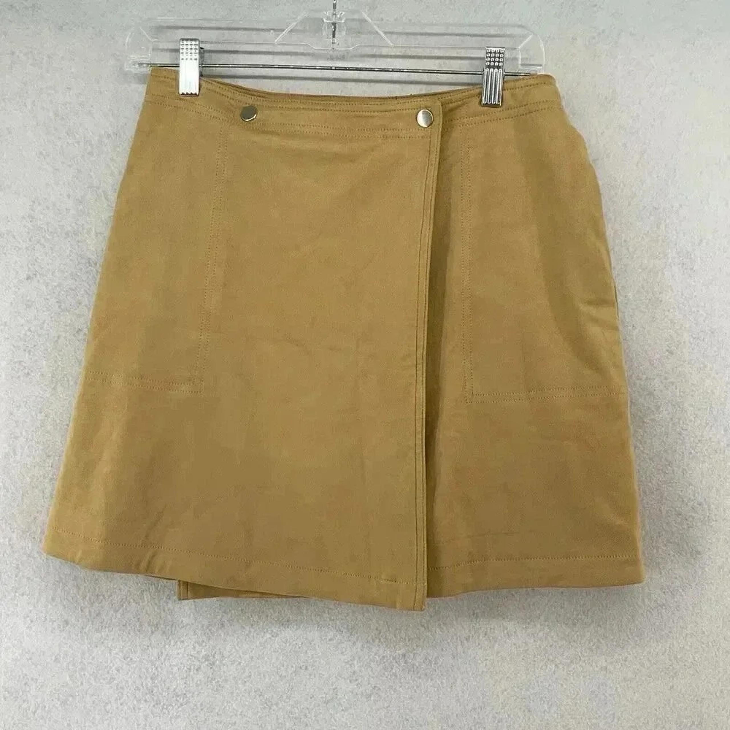 Lulu's Women's Tan Snap Wrap Pencil Mini Skirt Size Medium NWT