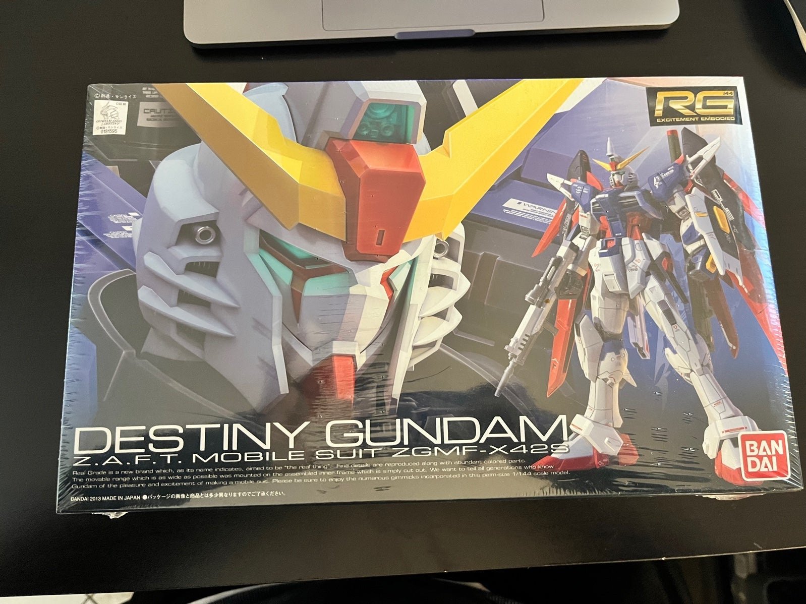 Bandai 1/144 HG ZGMF-X42S Destiny Gundam
