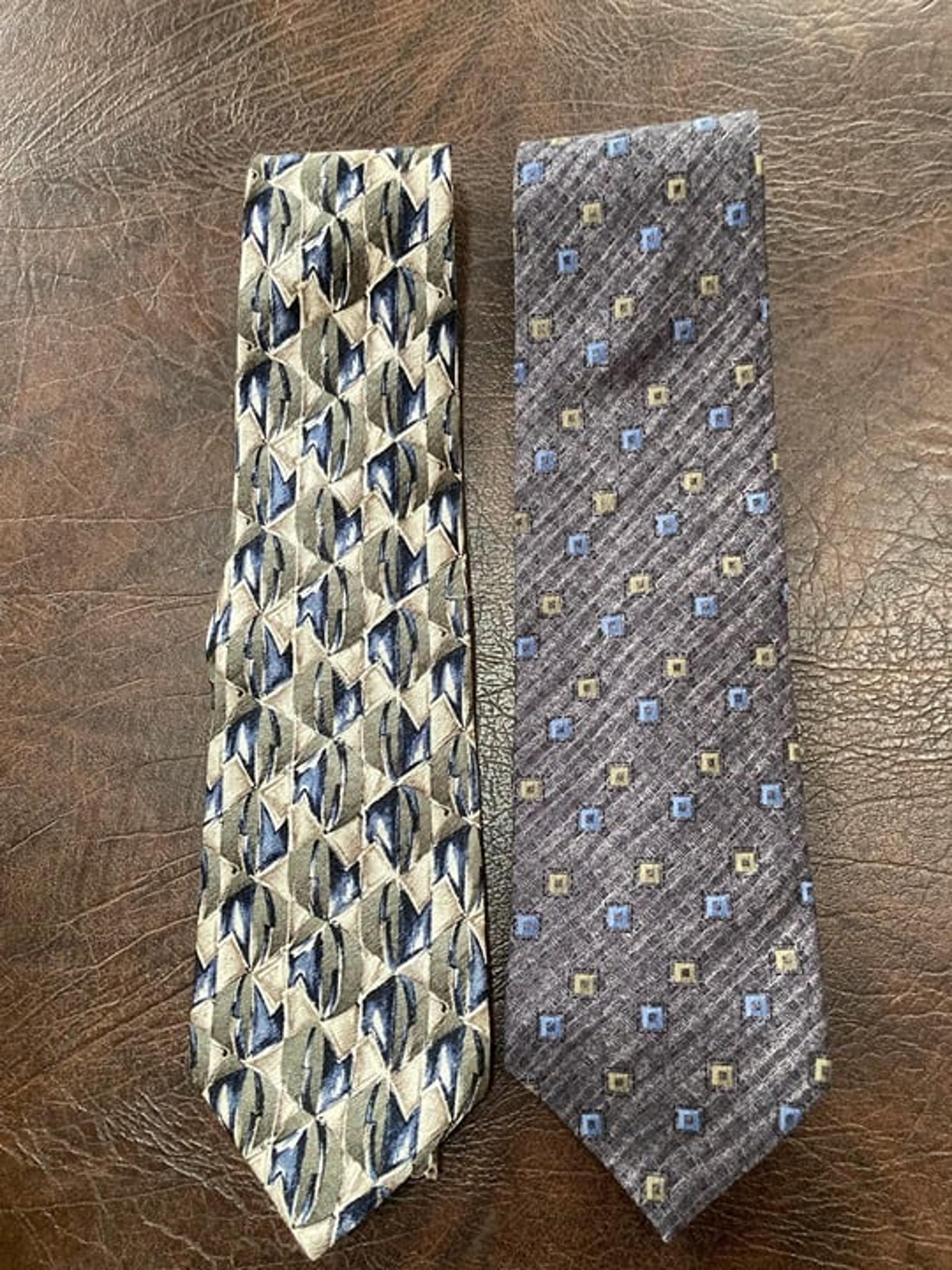 2 Silk Neckties Pierrre Cardin Executive Collection Gray Silver