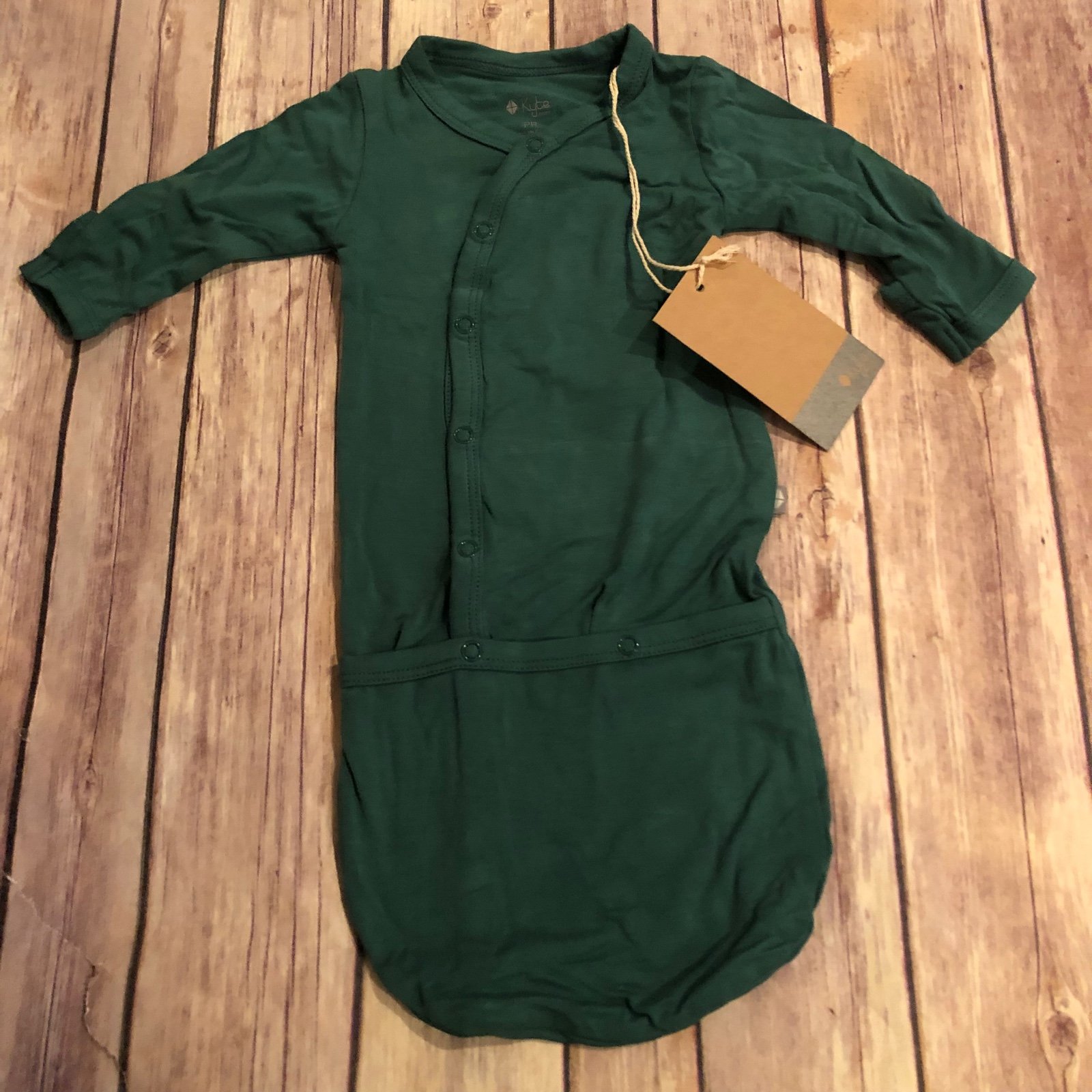 Kyte green nightgown