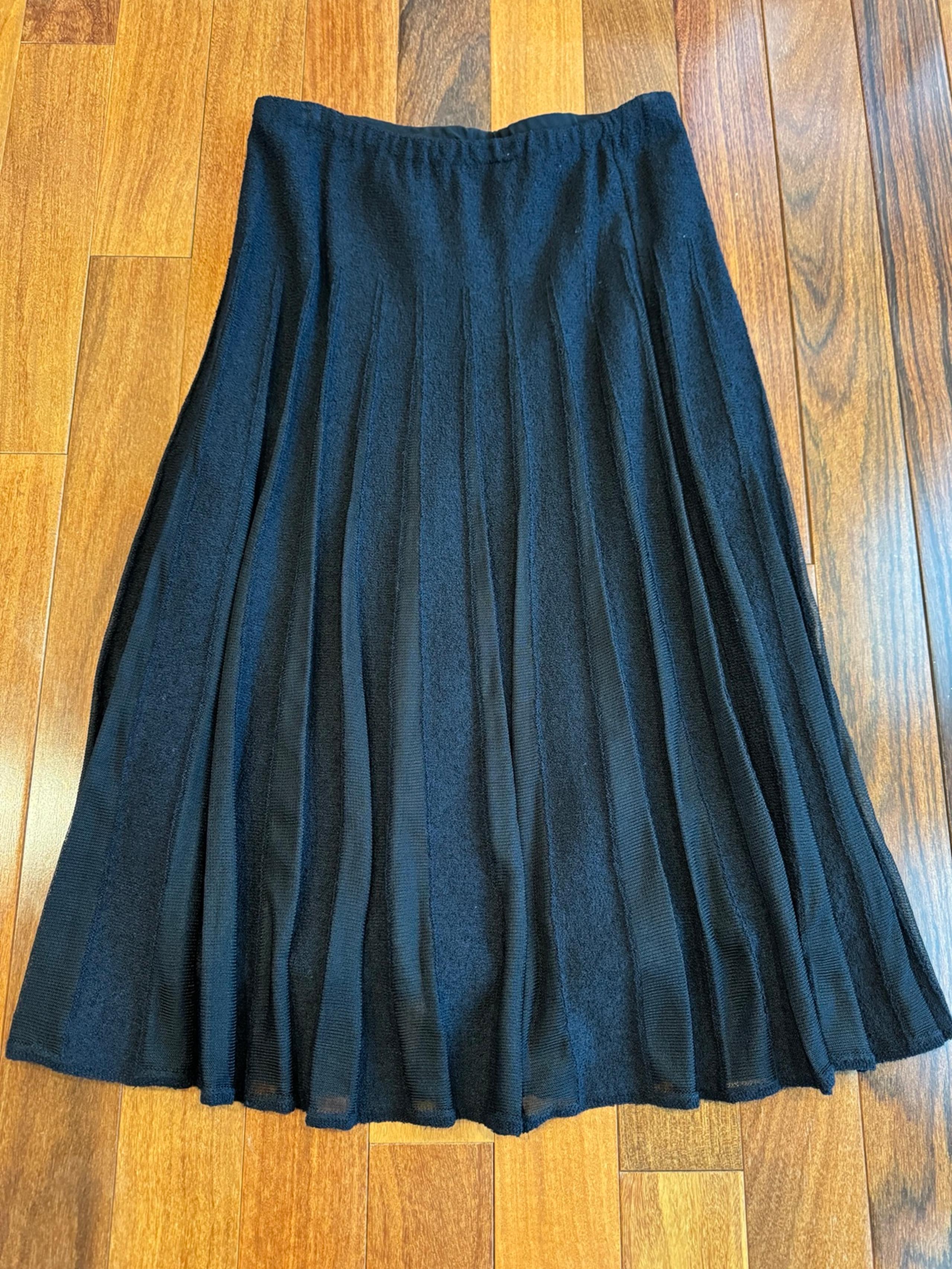 St. John Couture Pleated Santana Knit Skirt Black 4