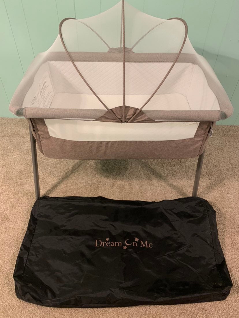 Dream on Me Bedside Bassinet