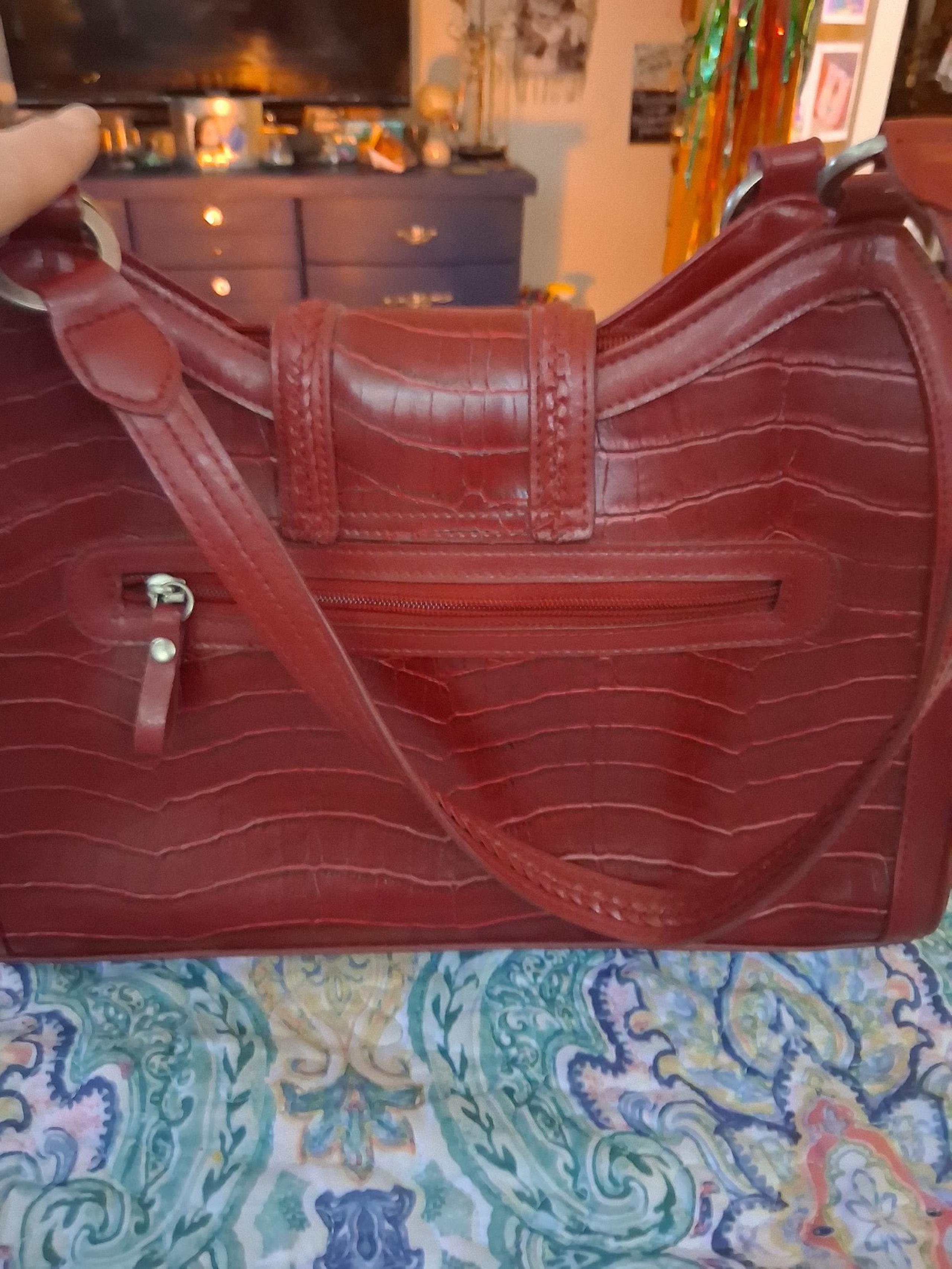 Bueno leather purse
