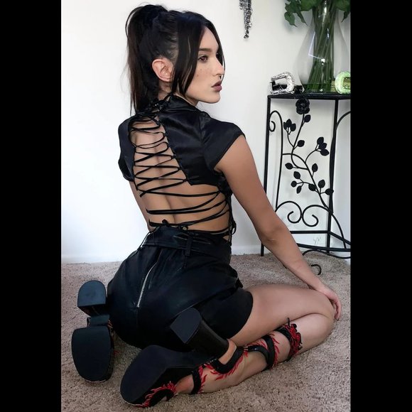 EDGY CHIC SEXYCUrRENT MOOD Lace Up Back Cropped Top in Black Satin
