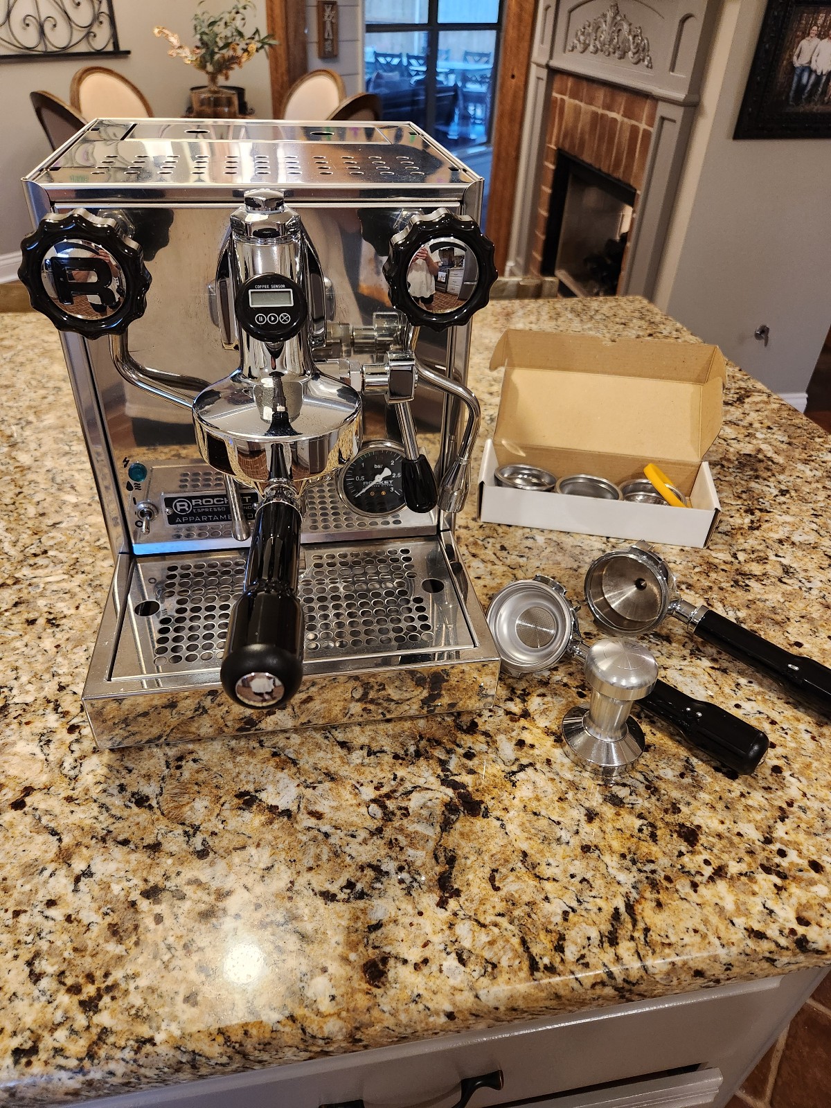 Espresso machine - shipping included