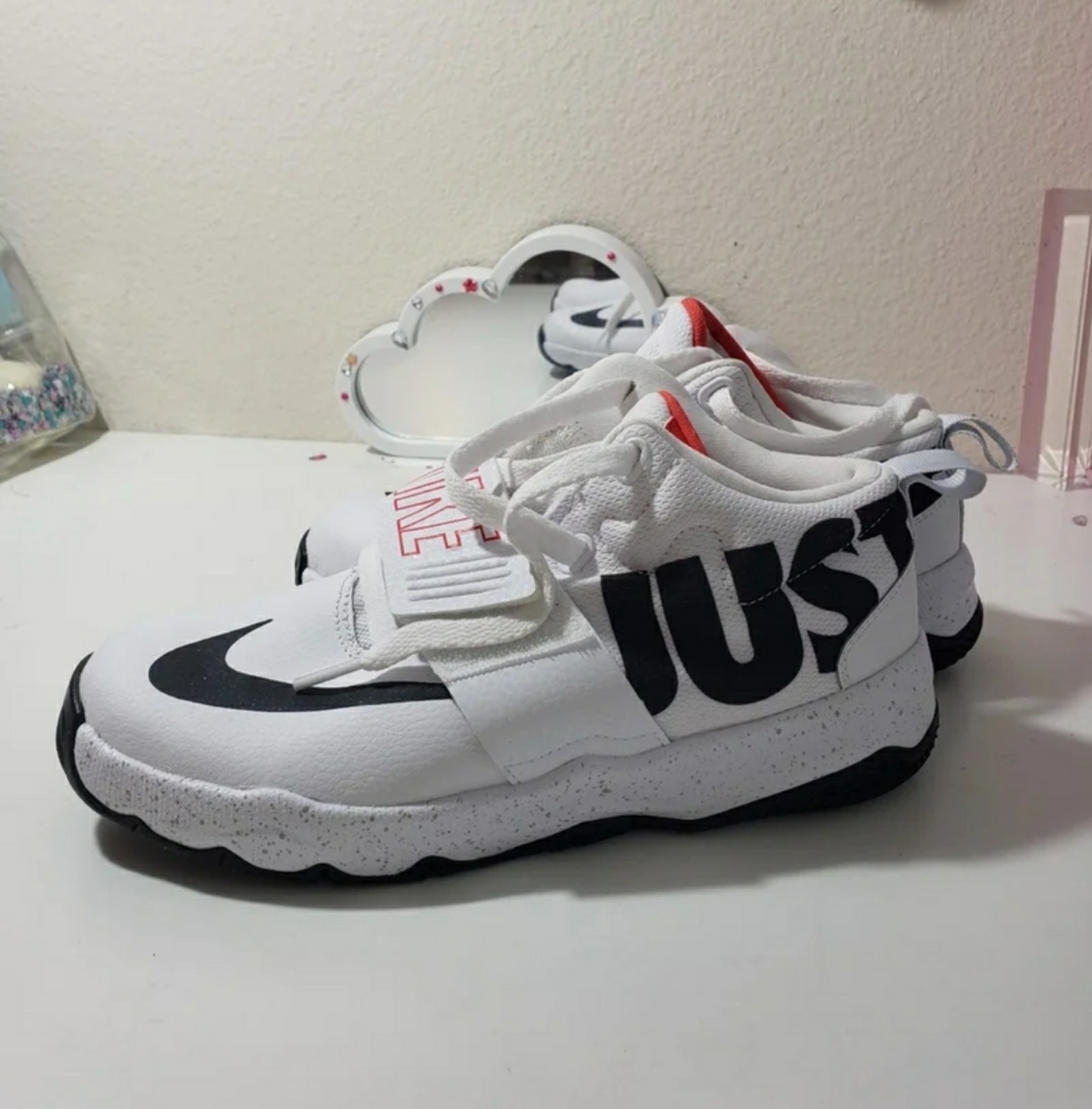 Boys Nike Team Hustle Basketball Shoes