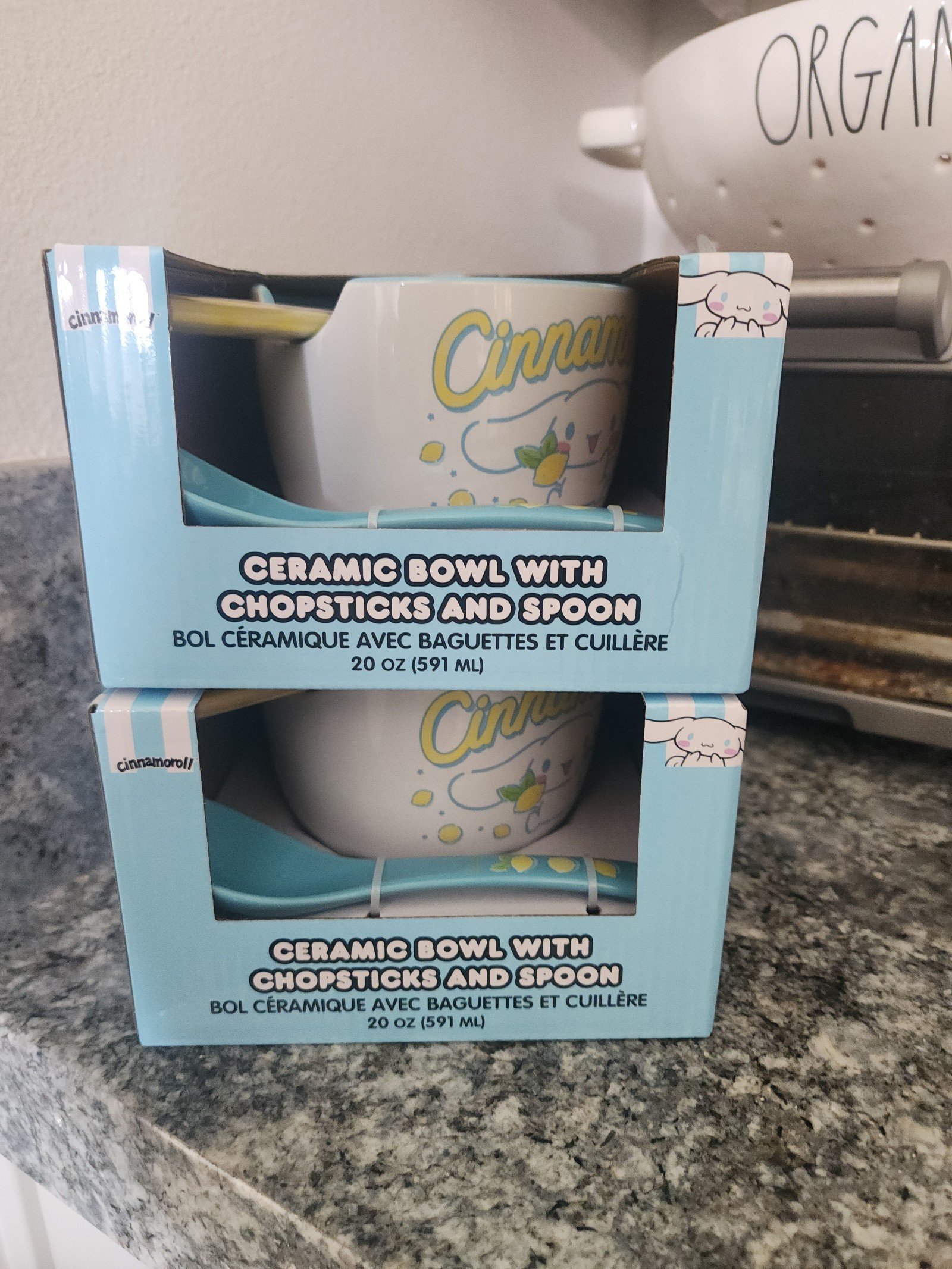 2 Hello Kitty Cinnamoroll Bowls