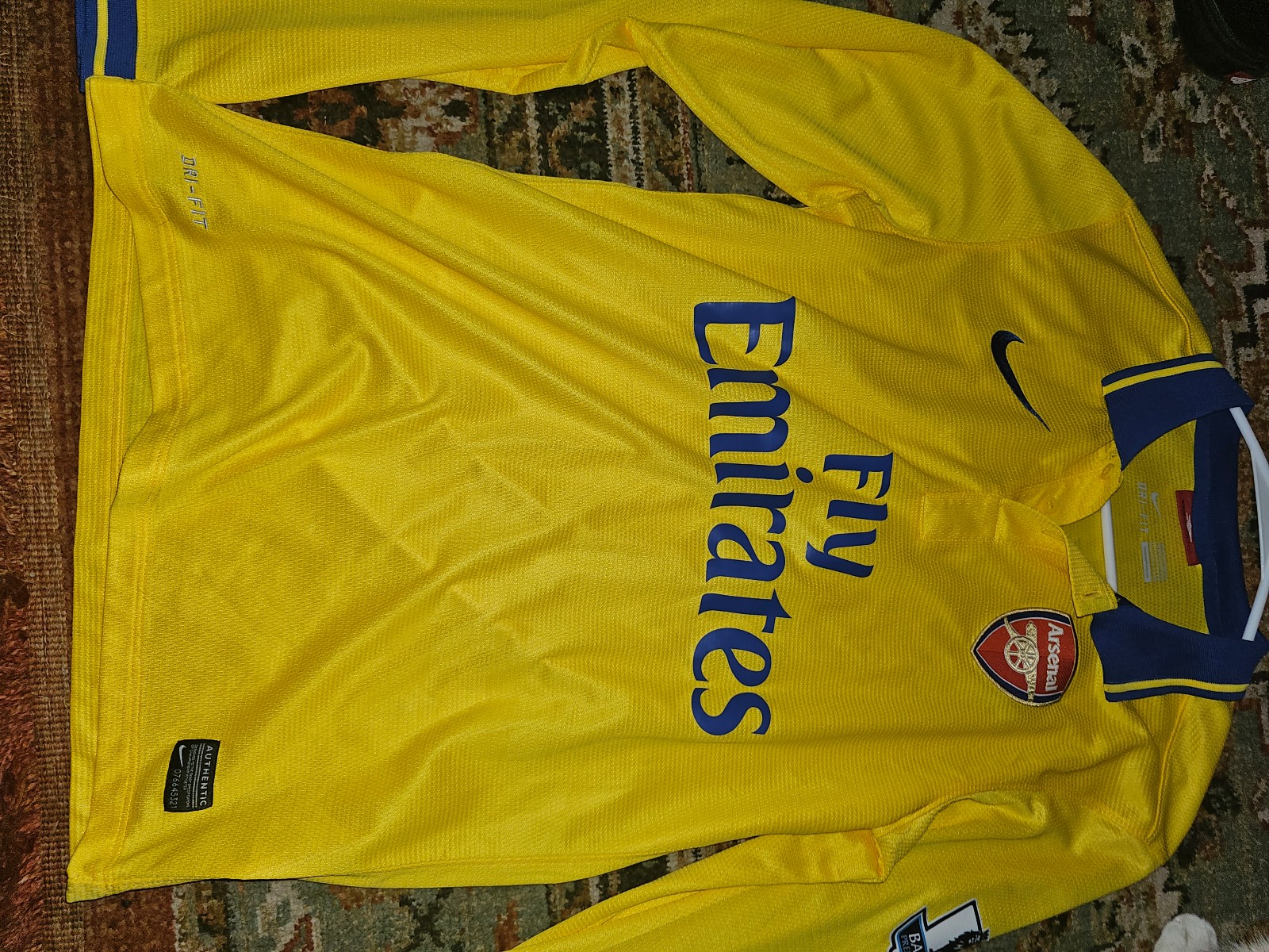 Nike arsenal jersey-Ozil