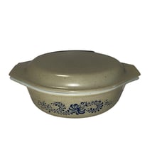 Vintage Pyrex Homestead 1.5 Quart Oval Covered Casserole