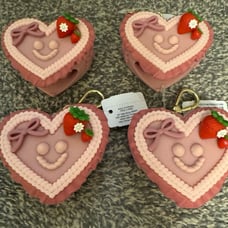 Heart pocketbac holders x4