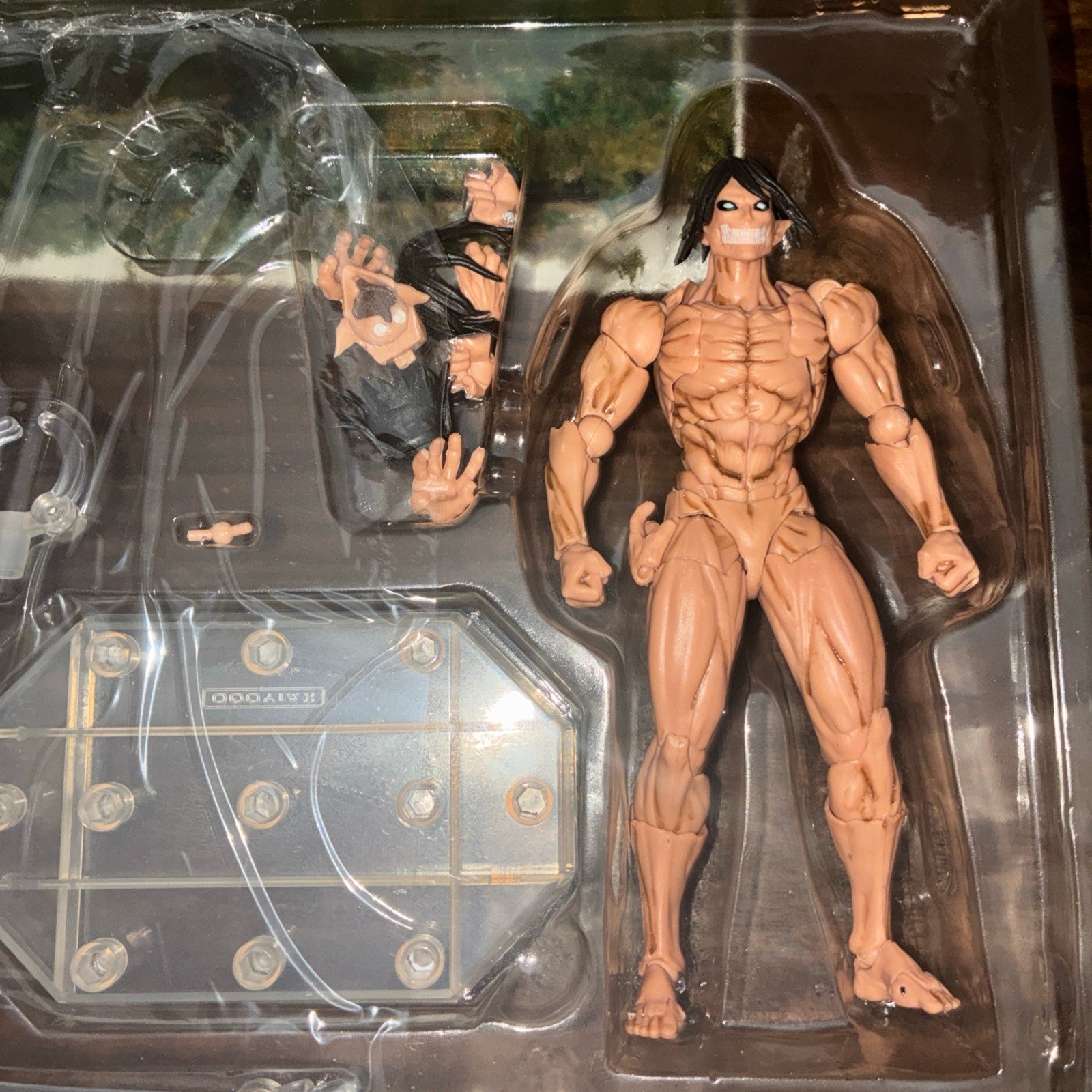 Revoltech k.o ( custom ) Attack On Titan Figure + Diorama ( read description)