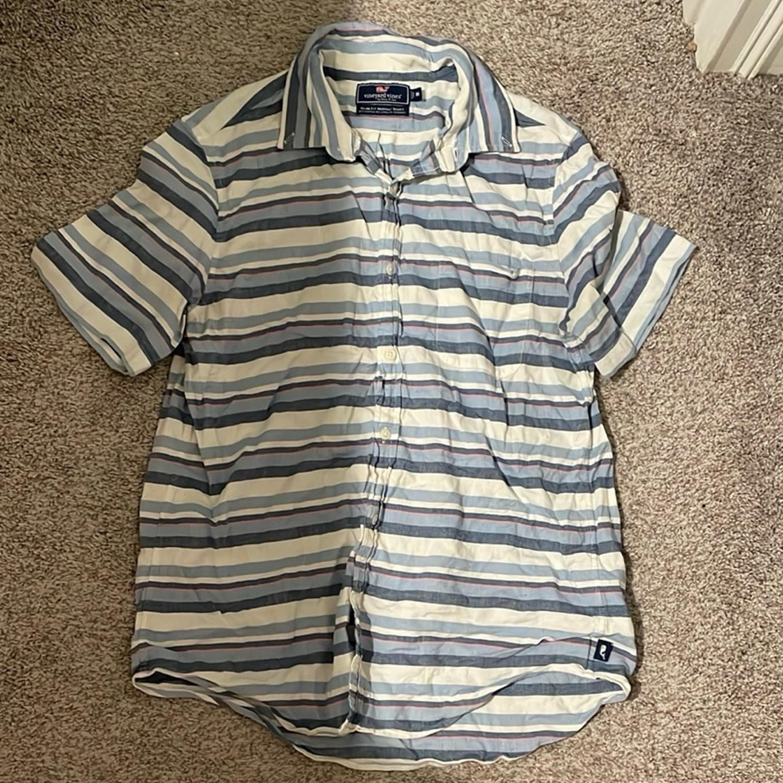 Vineyard Vines Blue and White Casual Button Down Shirt men size medium