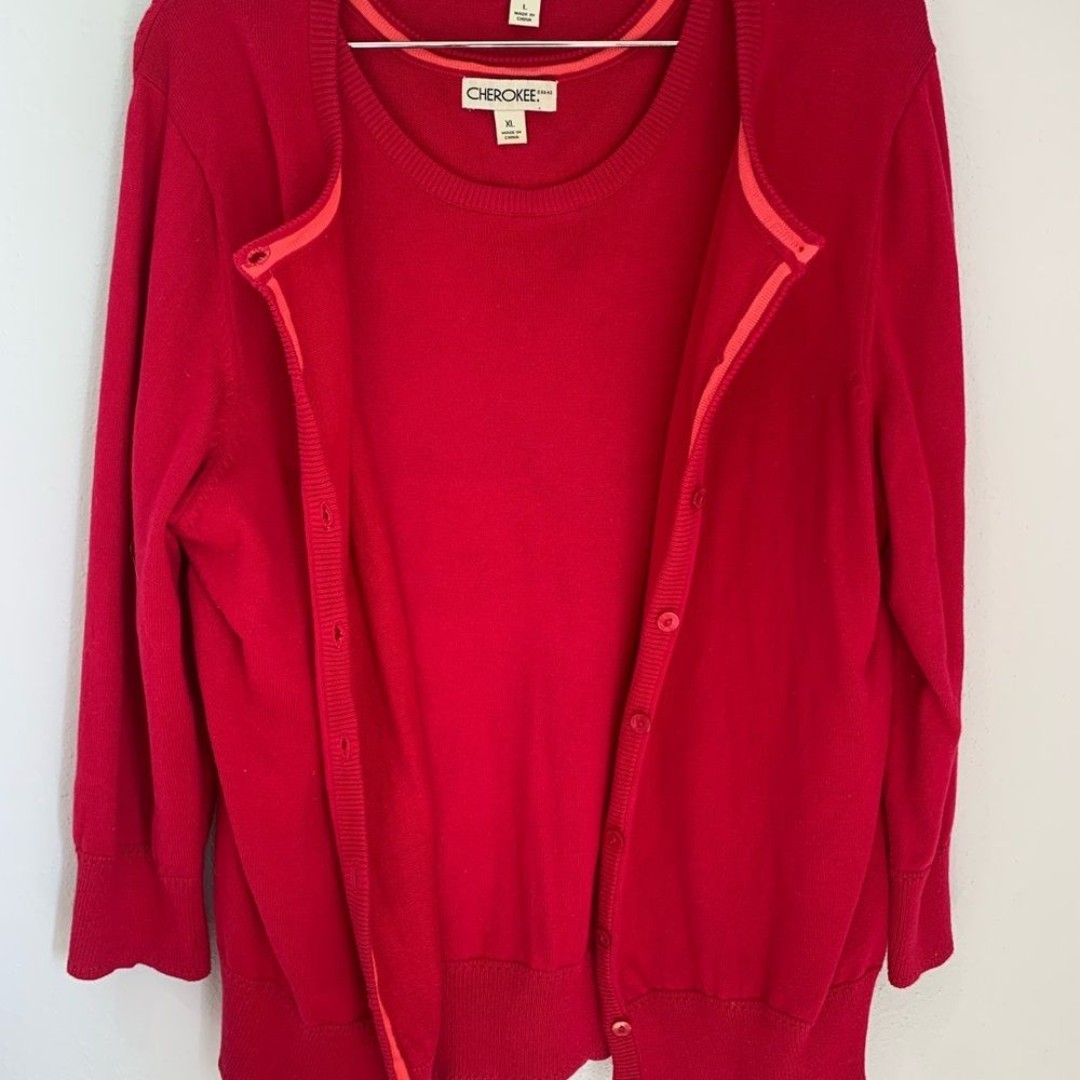 Women’s Two piece red sweater Size L/XL
