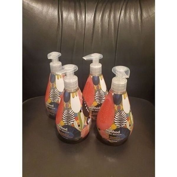 METHOD Limited Edition x Lisa Congdon - Wild Dewberry Hand Wash - Lot of 4