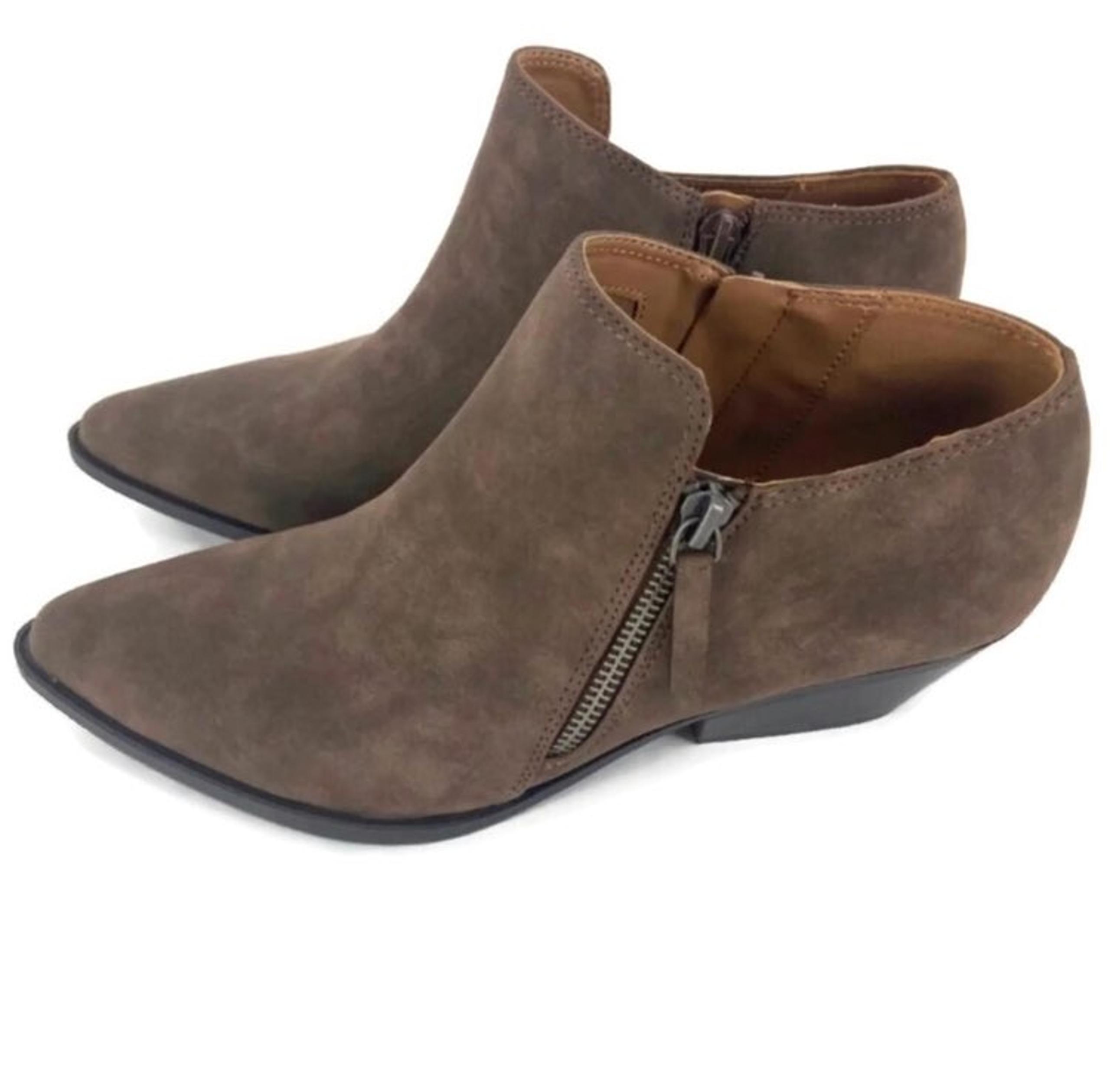 Indigo Rd. Brown Dallin  Ankle Fashion Boots Size 7.5