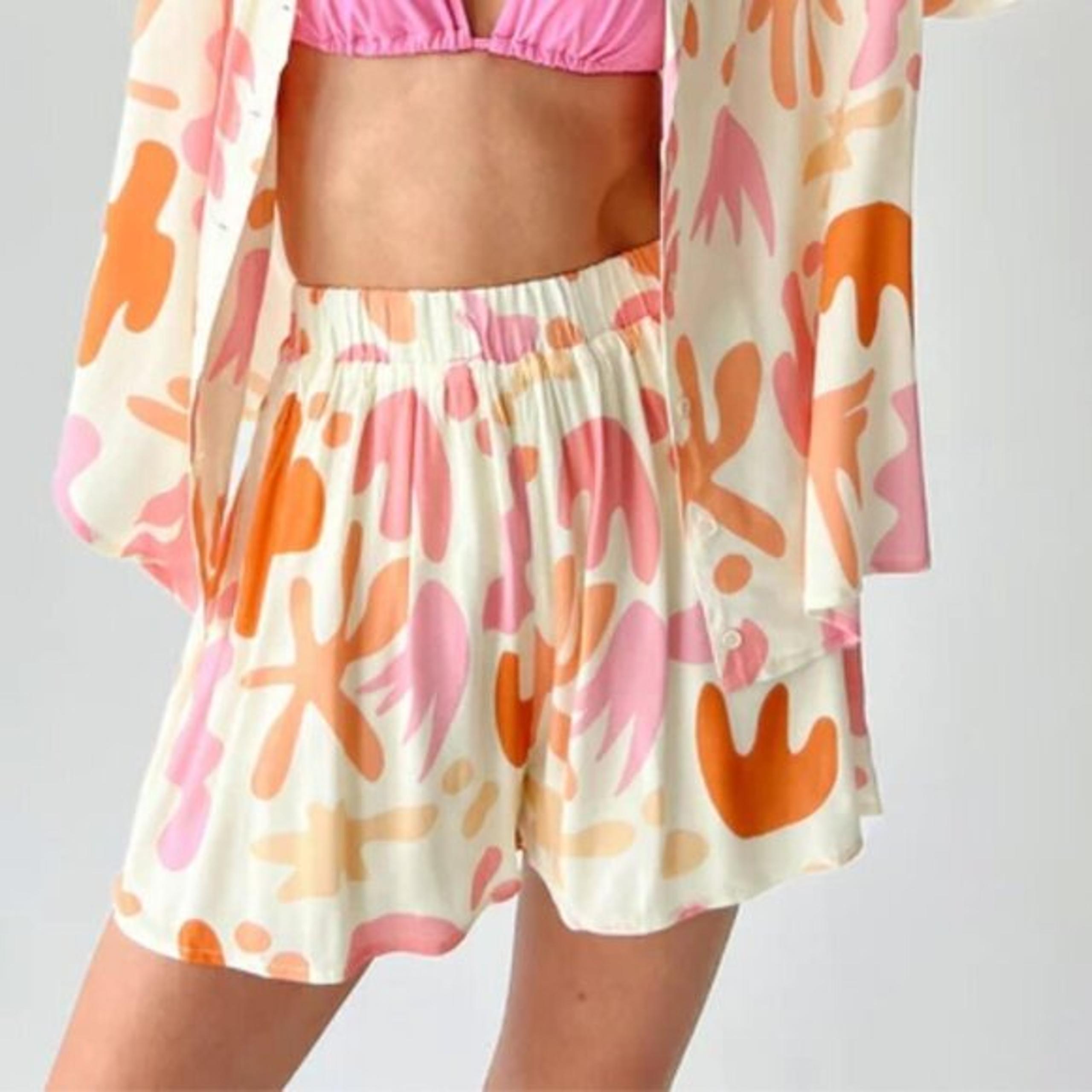 Princess Polly Jackson Abstract Splattered Print Elastic Waist Pull On Shorts 8