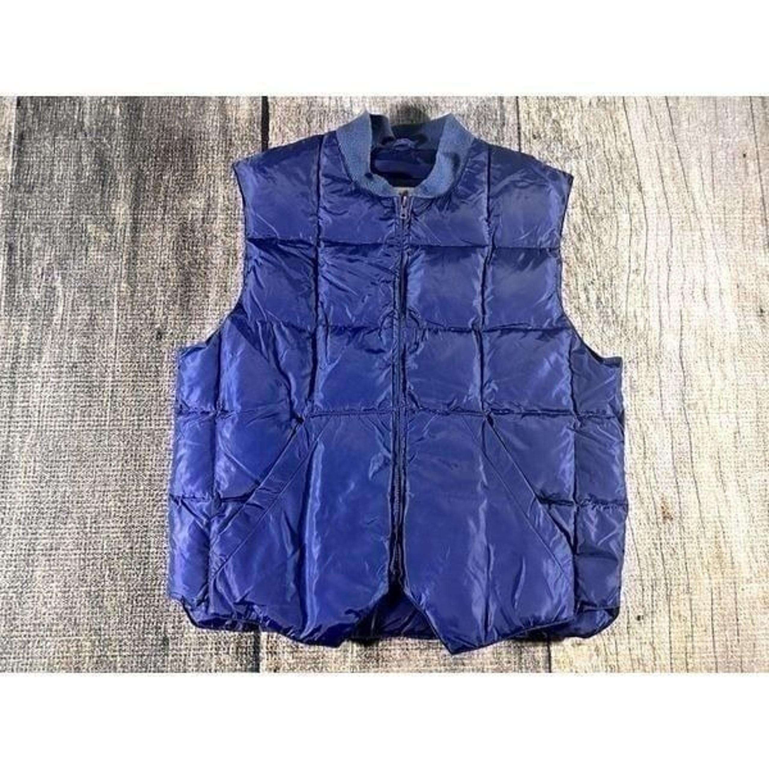 Vtg Cabela’s Mens Waterfowl Down Filled Puffer Vest Sz L Navy Blue V-Notch