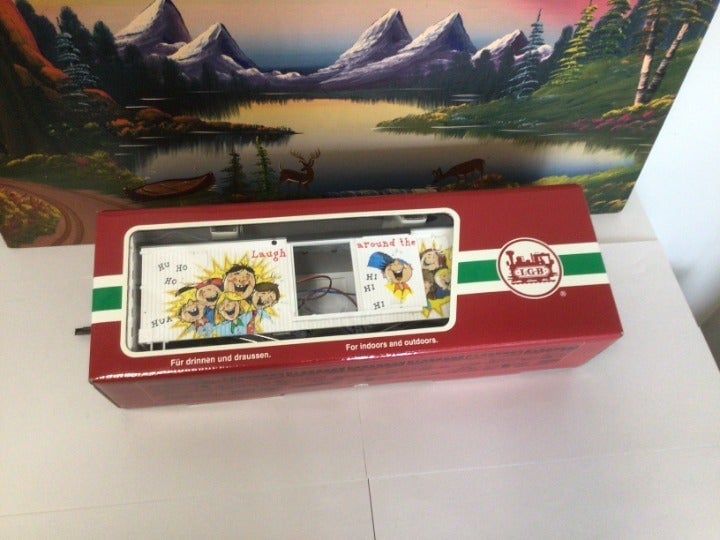 G-SCALE LGB (2) LAUGH AROUND THE WORLD BOX CAR with SOUND