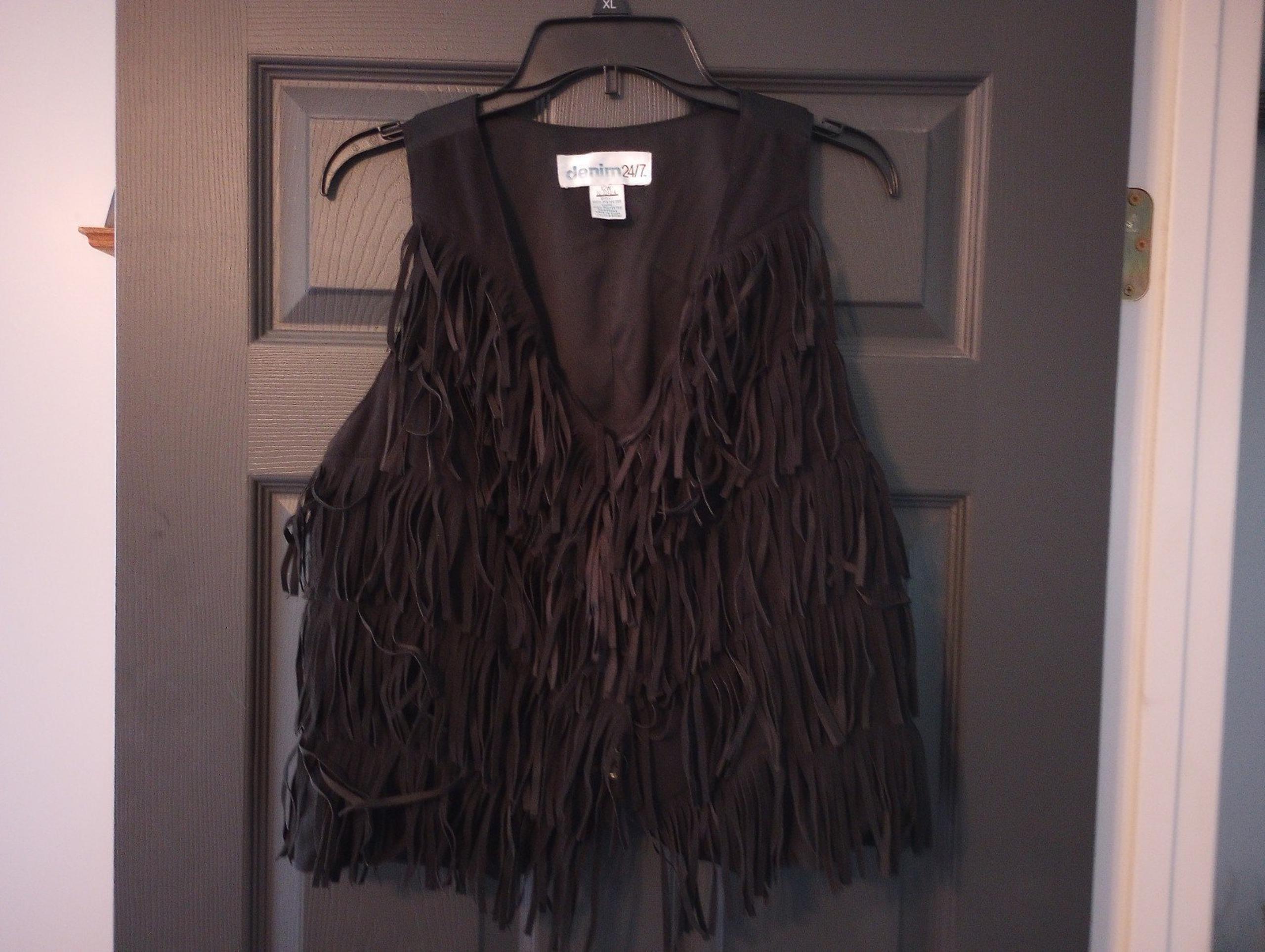 Black Grindcore Ruffled Tassel Vest Goth Biker Trendy Fashion Women's Size 12 W