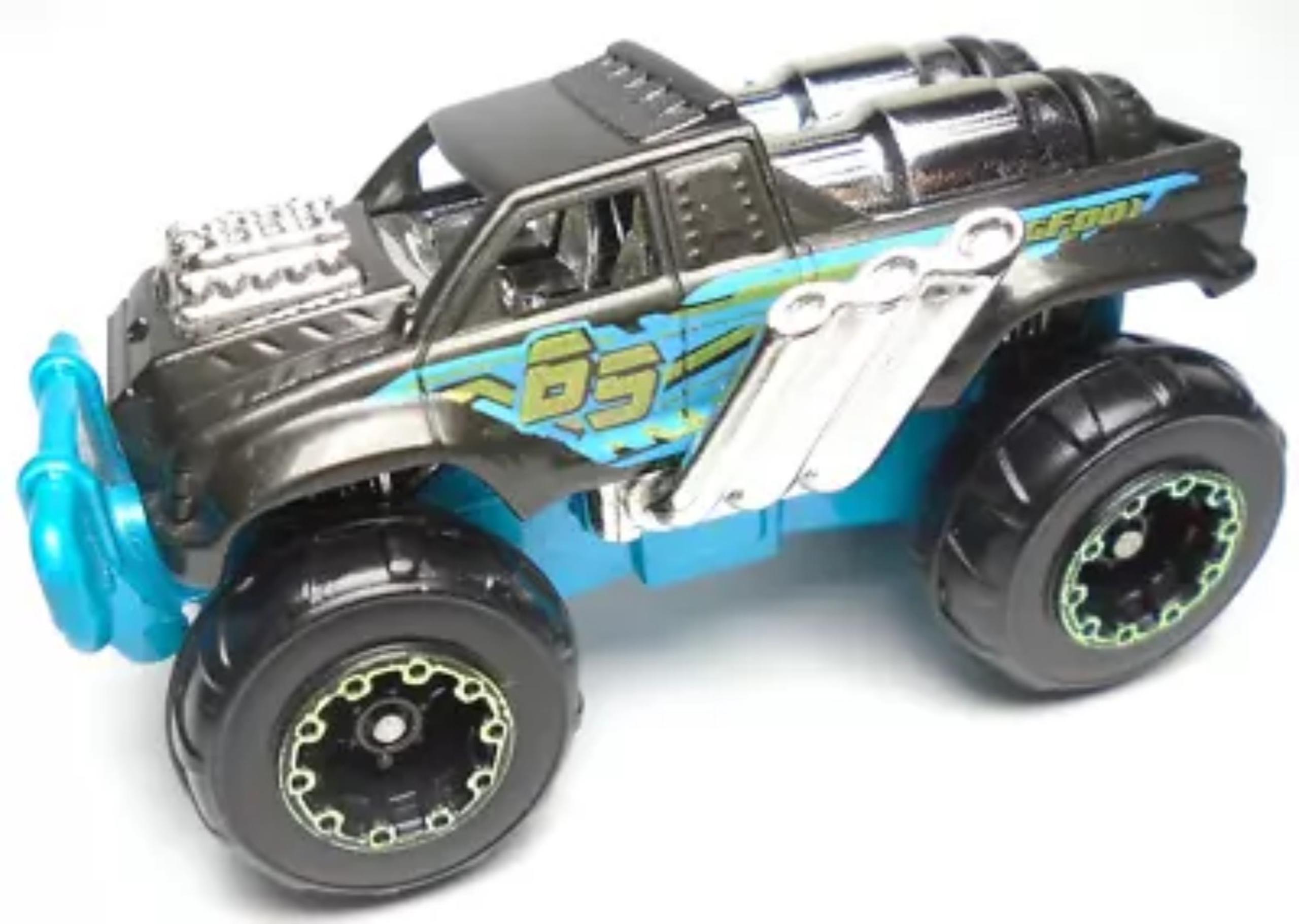 ZURU METAL MACHINES BIGFOOT #65 BLACK 1:64 DIECAST PICKUP TRUCK W BLUE & GOLD