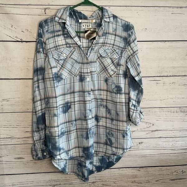 GIVEN KALE Women’s acid wash BLUE FLANNEL SHIRT Long slv Plaid Tie-Back size XS