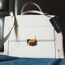 WHITE STEVE MADDEN SATCHEL