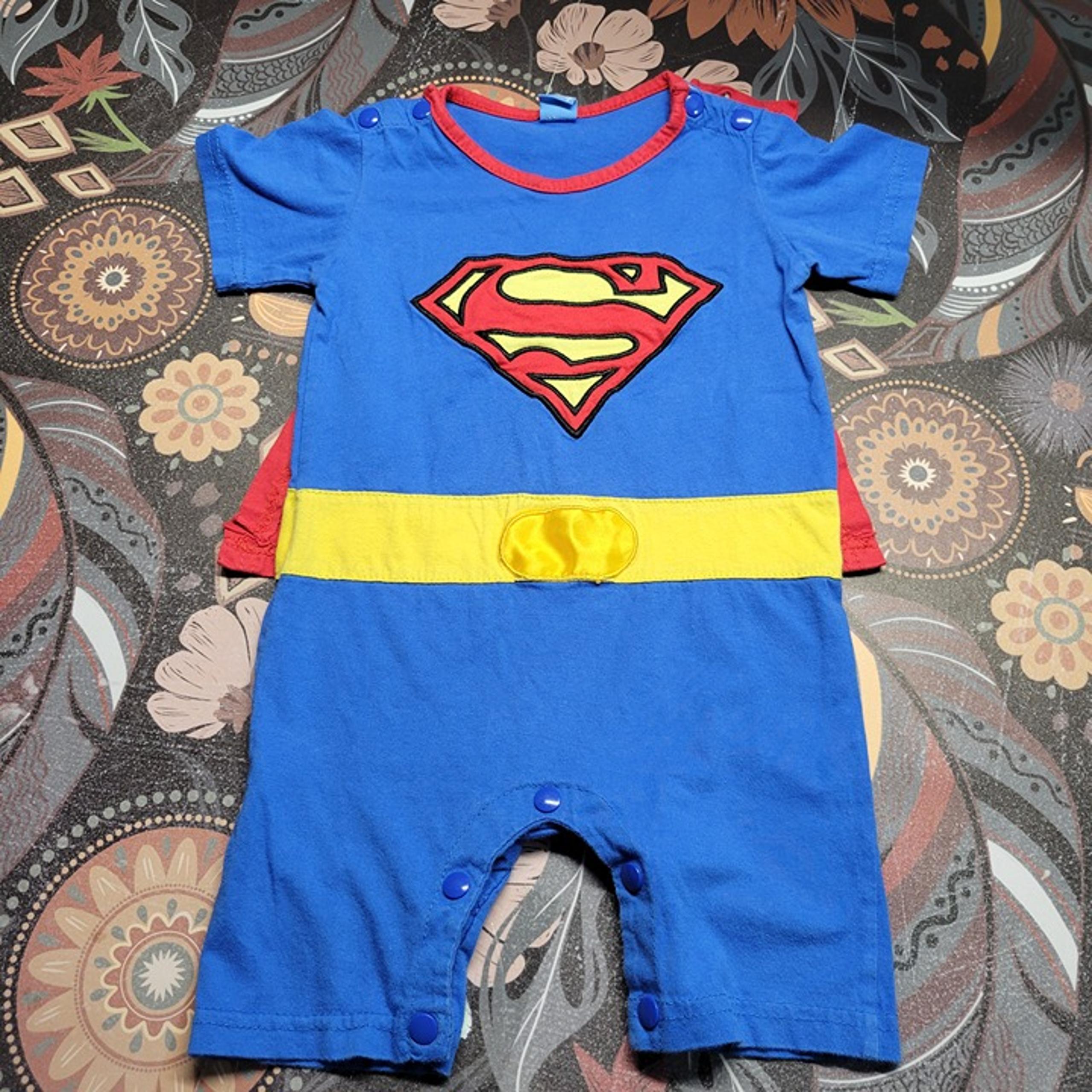 The Wonderful World of Disney Size 90 (2T) Bright Red Blue Superman Suit & Cape