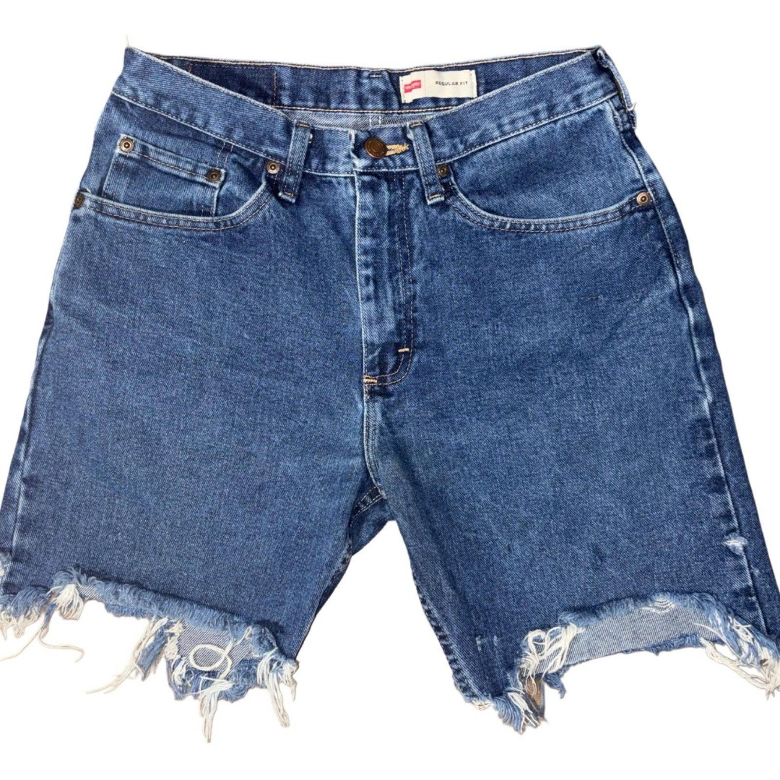 Wrangler Women's Denim Shorts Size 30 Classic Fit Cut Off Raw Hem Dark Wash