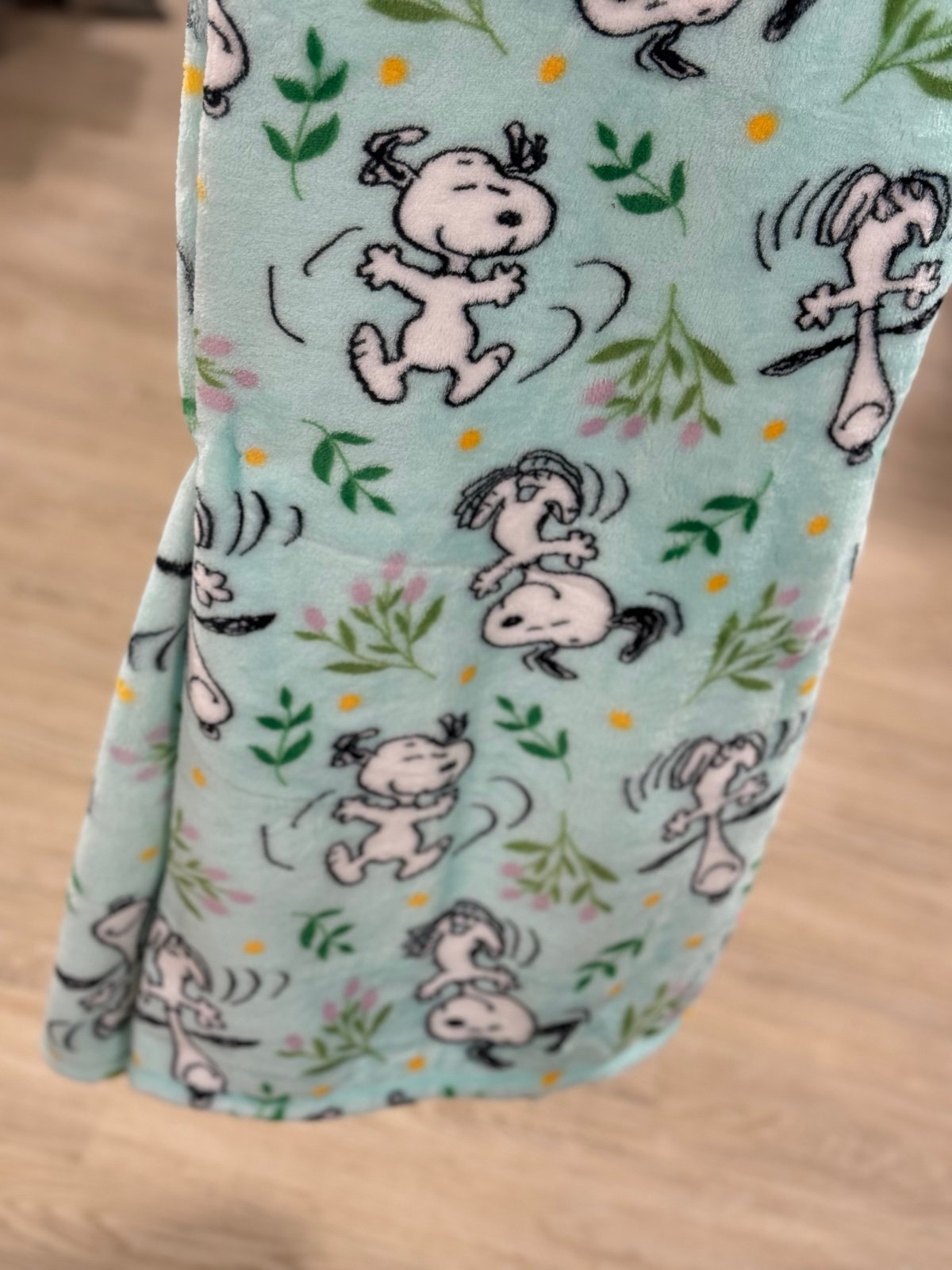 snoopy peanuts throw soft blanket
