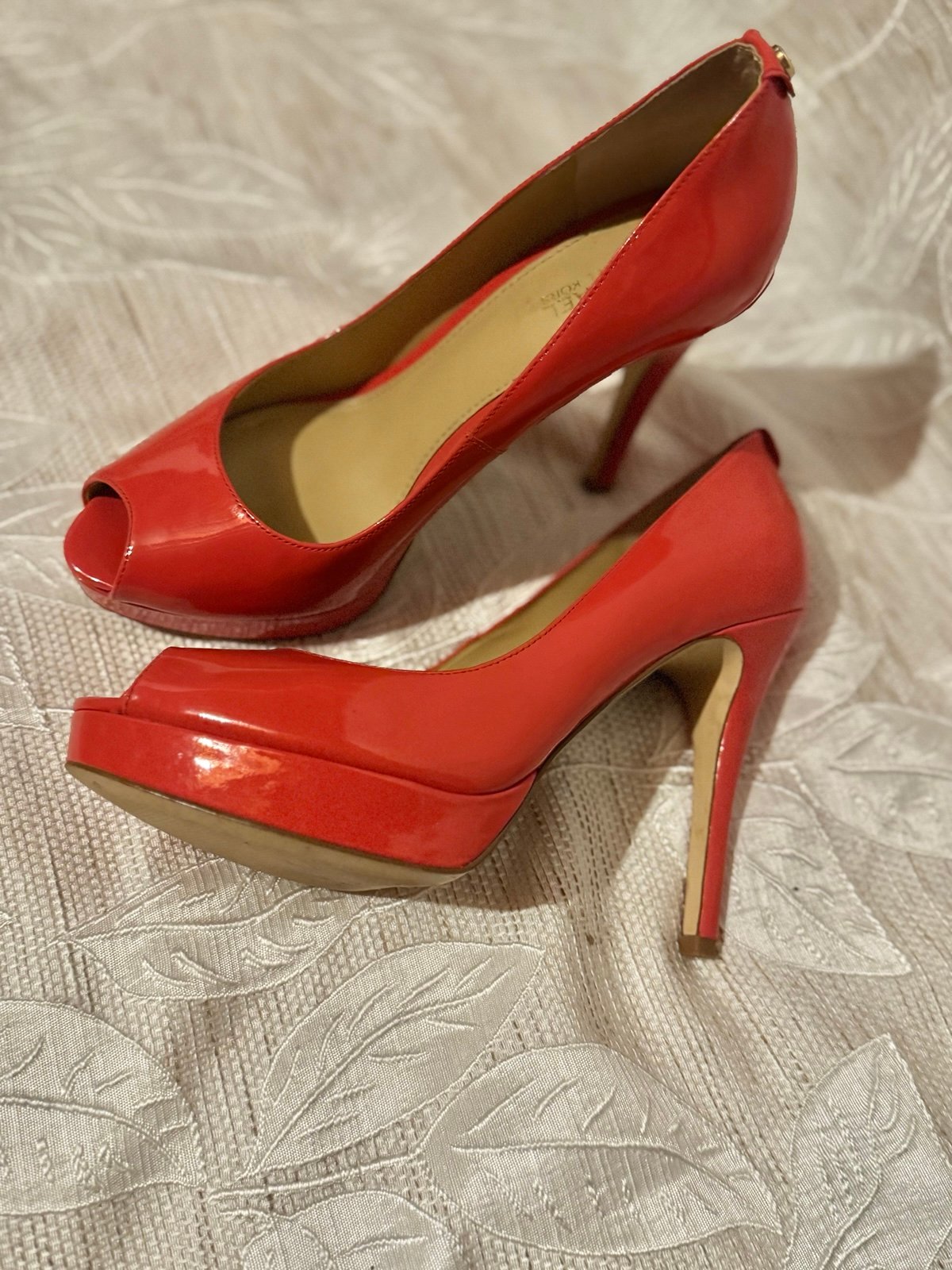 Michael Kors Womens Patent Leather Peep Toe Pumps Red Size 6 Medium