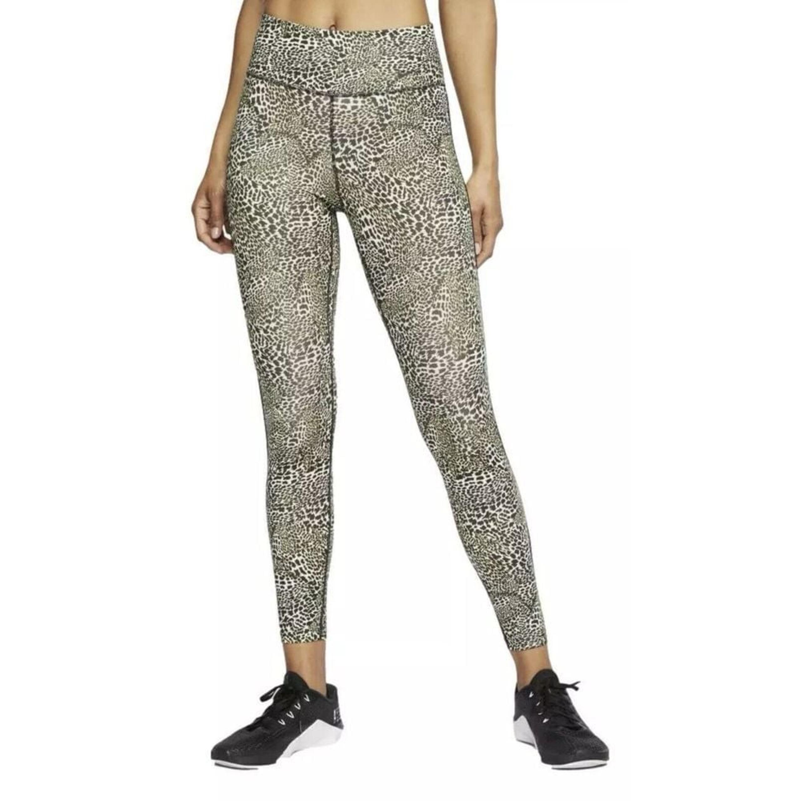 The Nike One Tight Fit Women's L 7/8 Leopard Print Training Tights CK3072-010