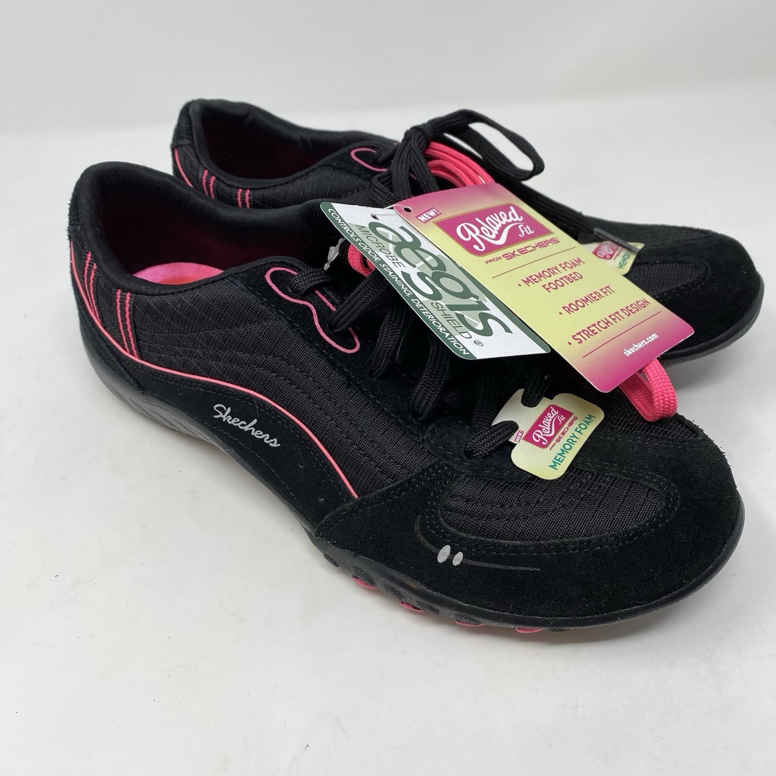 Skechers Relaxed Fit Sneakers Women's Size 8.5 Black/Pink Memory Foam Shoes NWT